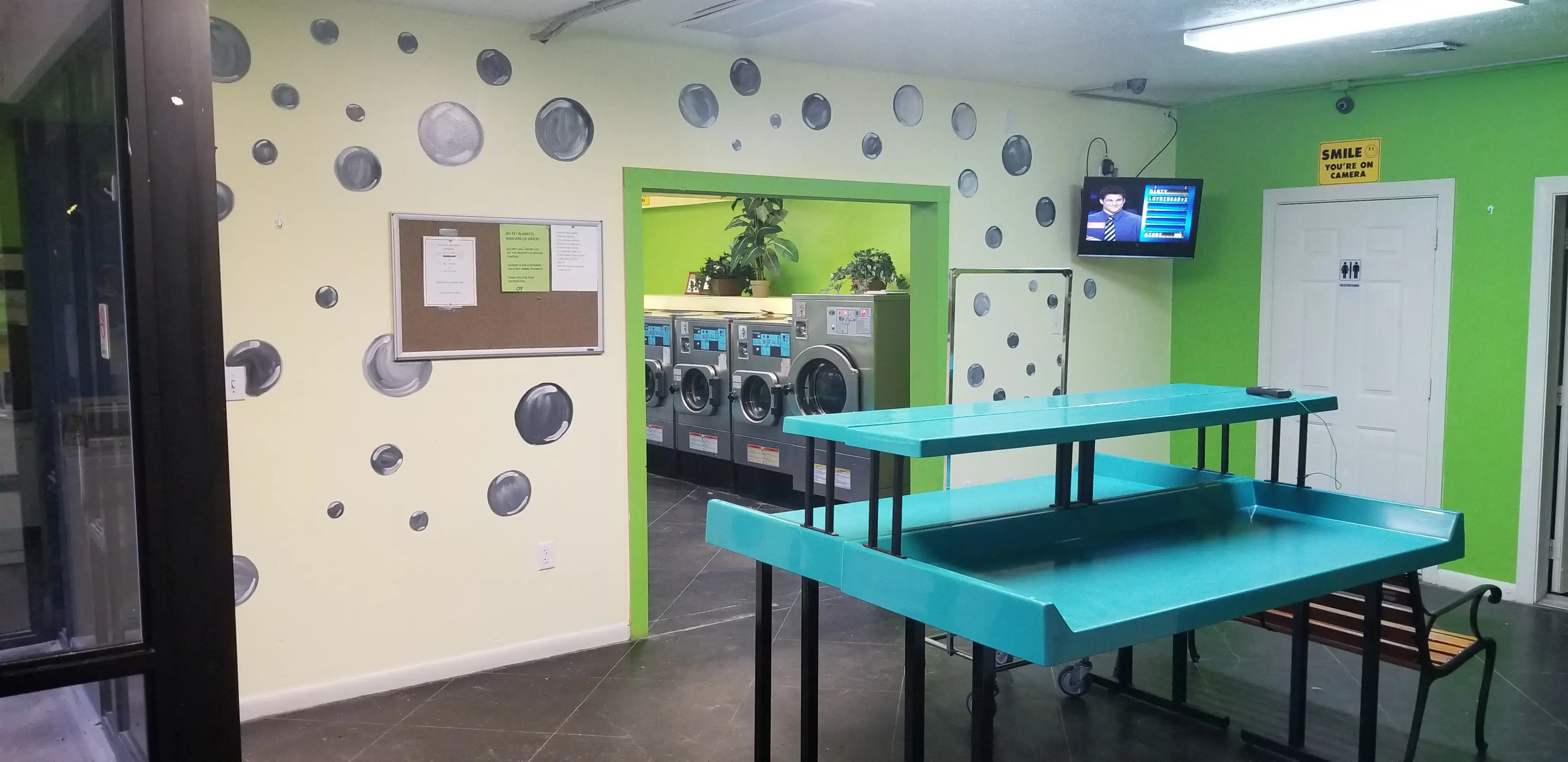 COIN-OP LAUNDRY - Image 15