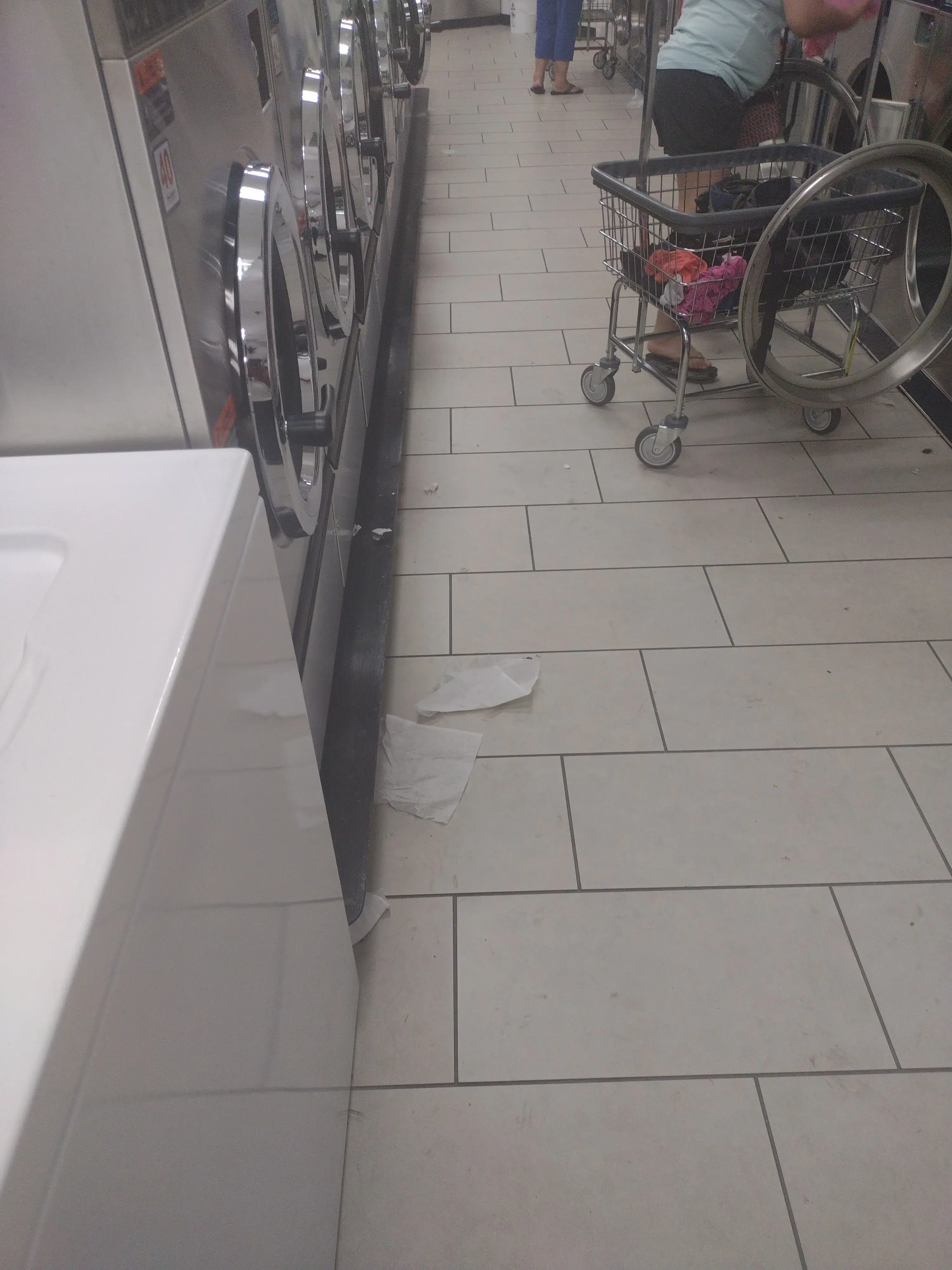 COINLESS LAUNDRY - Image 11