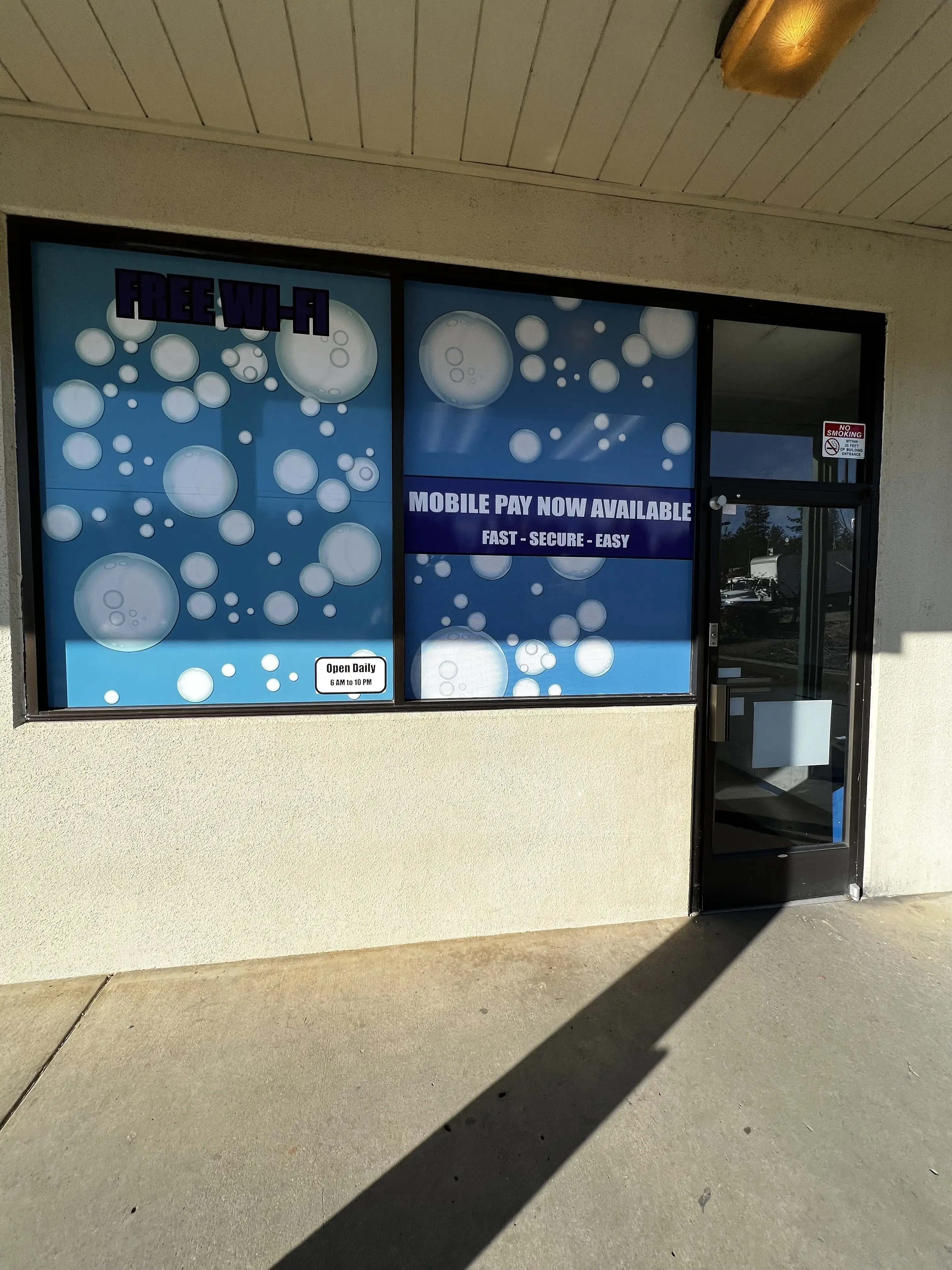 Colfax Laundromat thumbnail 12