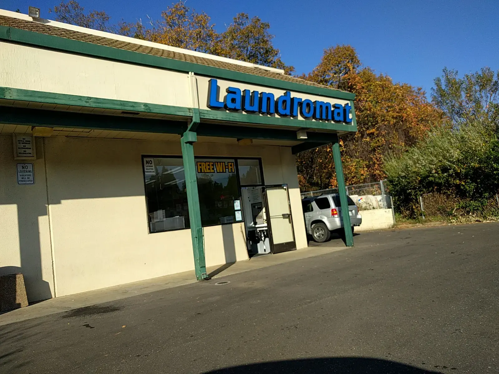 Colfax Laundromat - Image 3