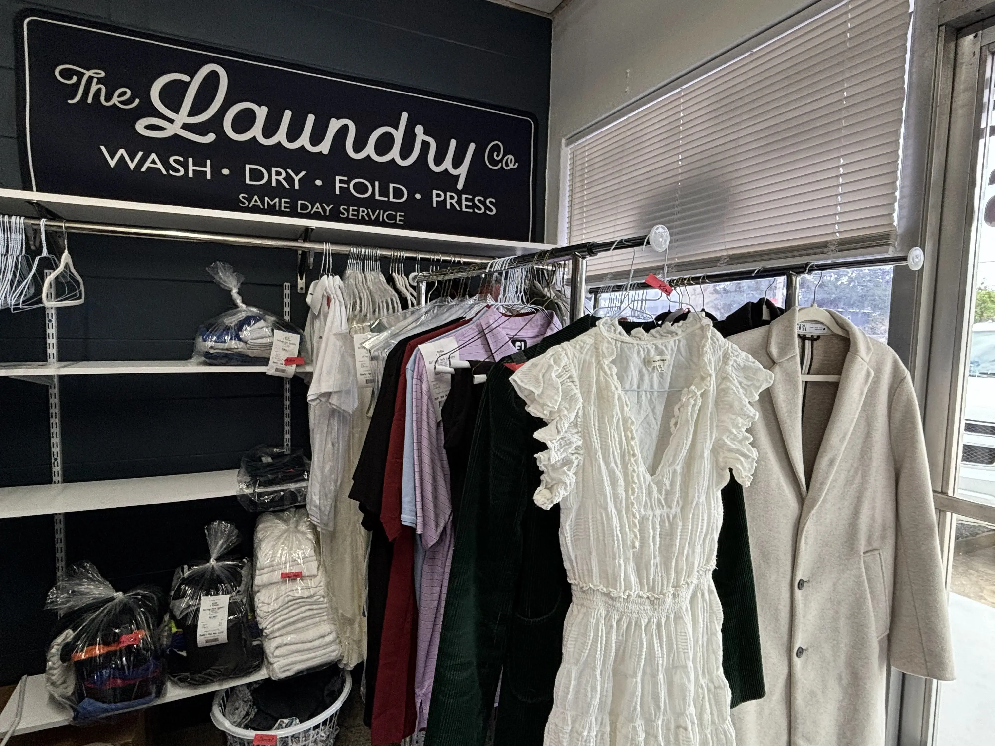 College Park Laundry and Dry Cleaners thumbnail 7