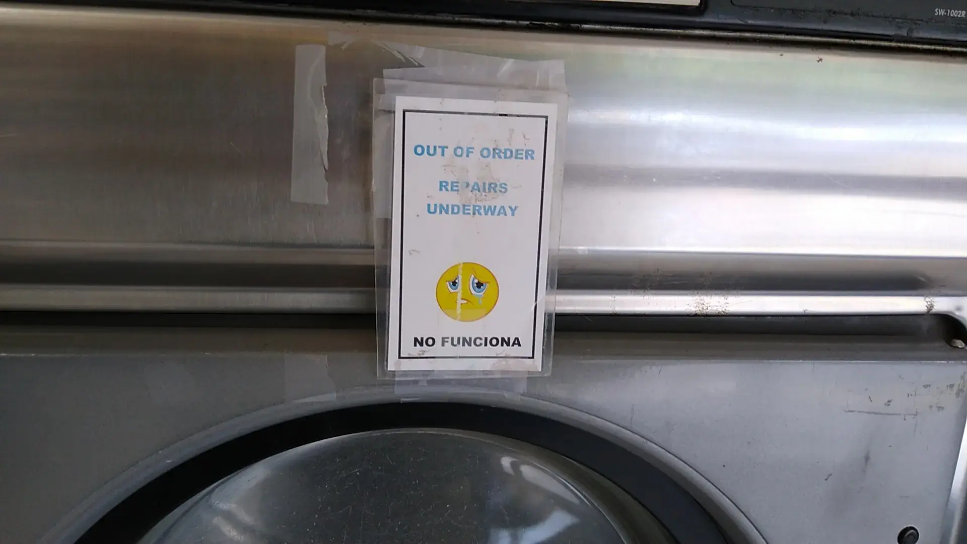 College Plaza Laundry - Image 7