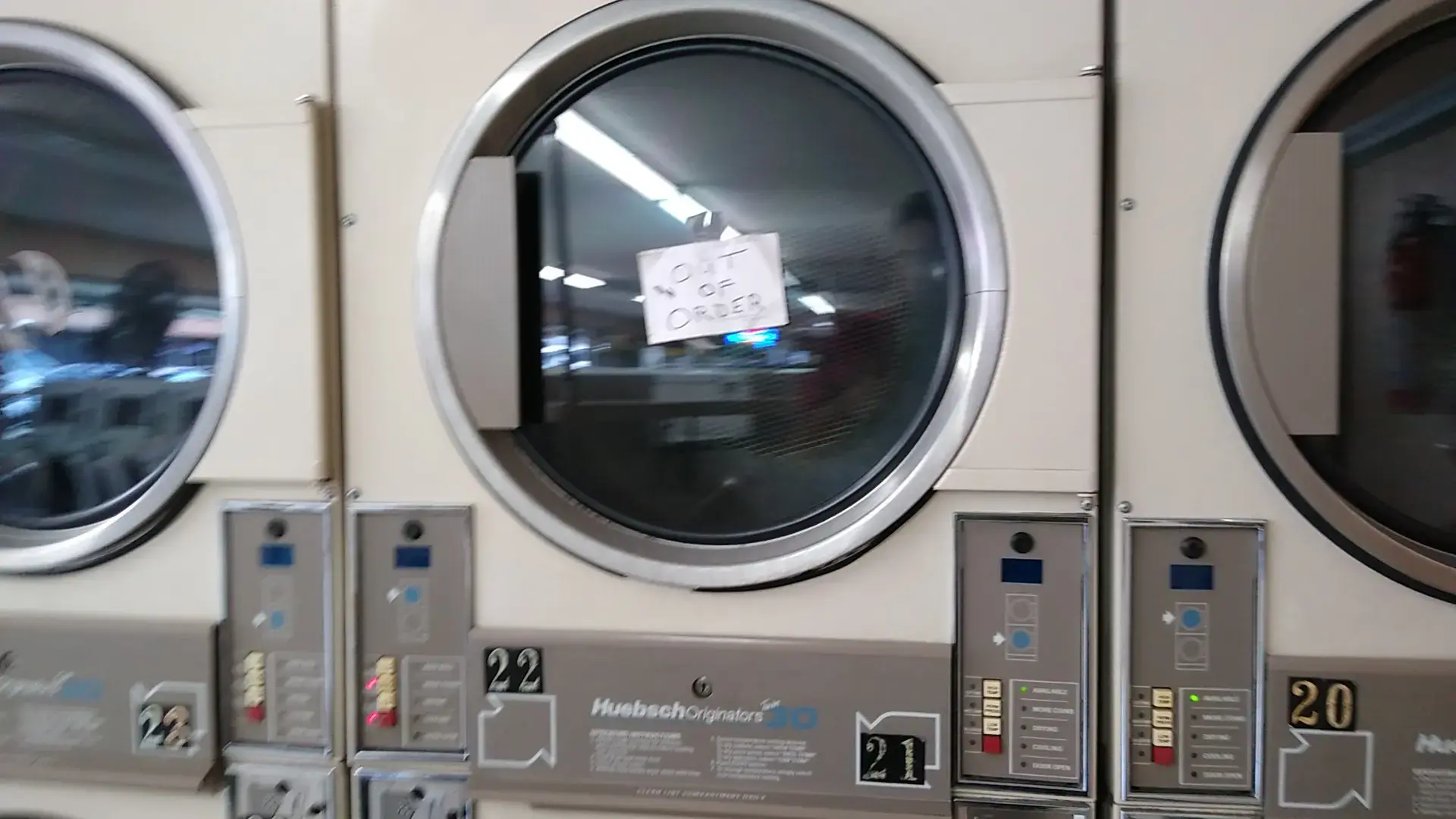 College Plaza Laundry - Image 6