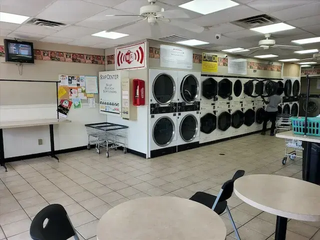Collegedale Coin Laundry thumbnail 18