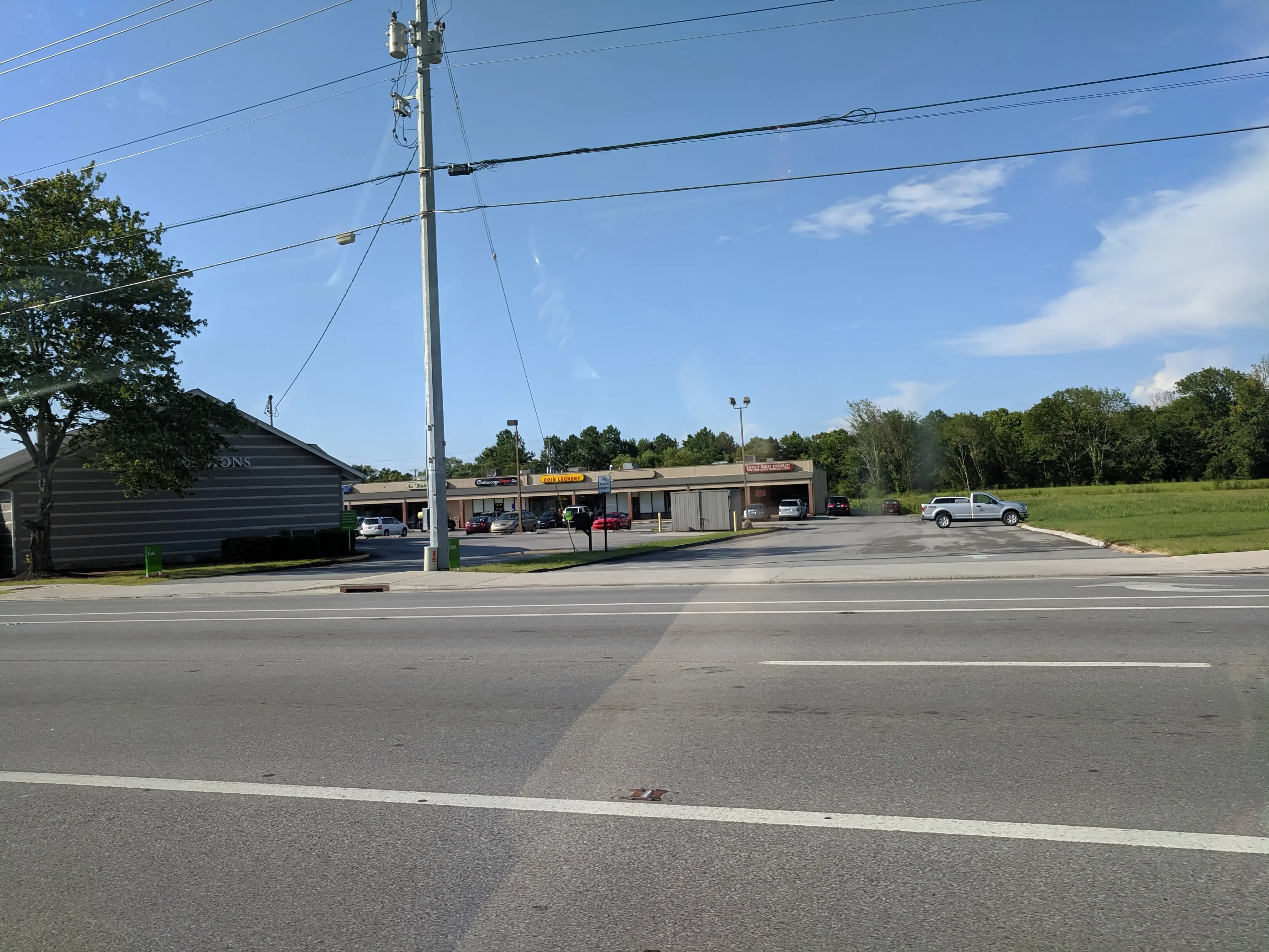 Collegedale Coin Laundry thumbnail 13