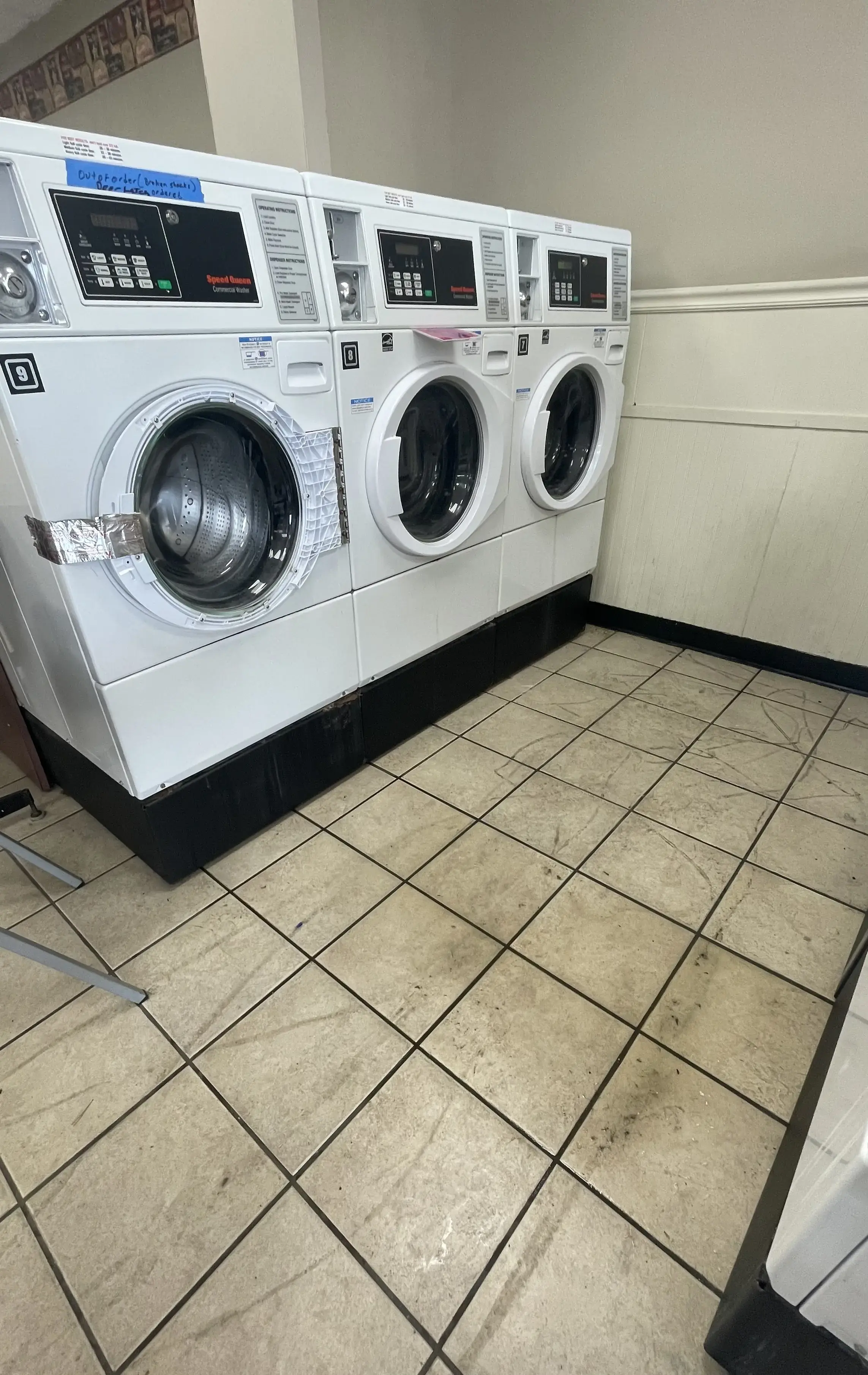 Collegedale Coin Laundry - Image 19