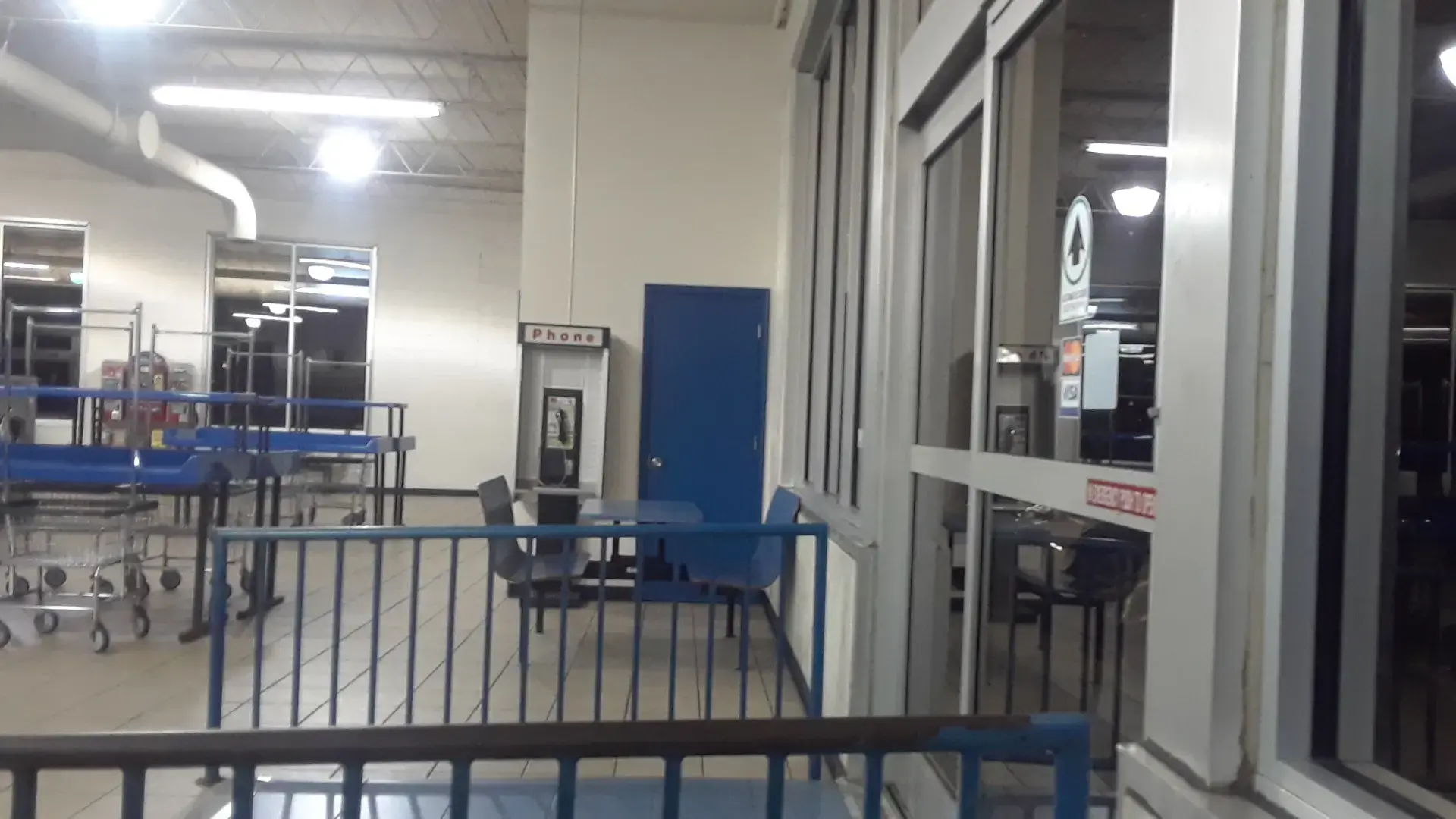 Colley Avenue Laundry Land Laundromat thumbnail 11