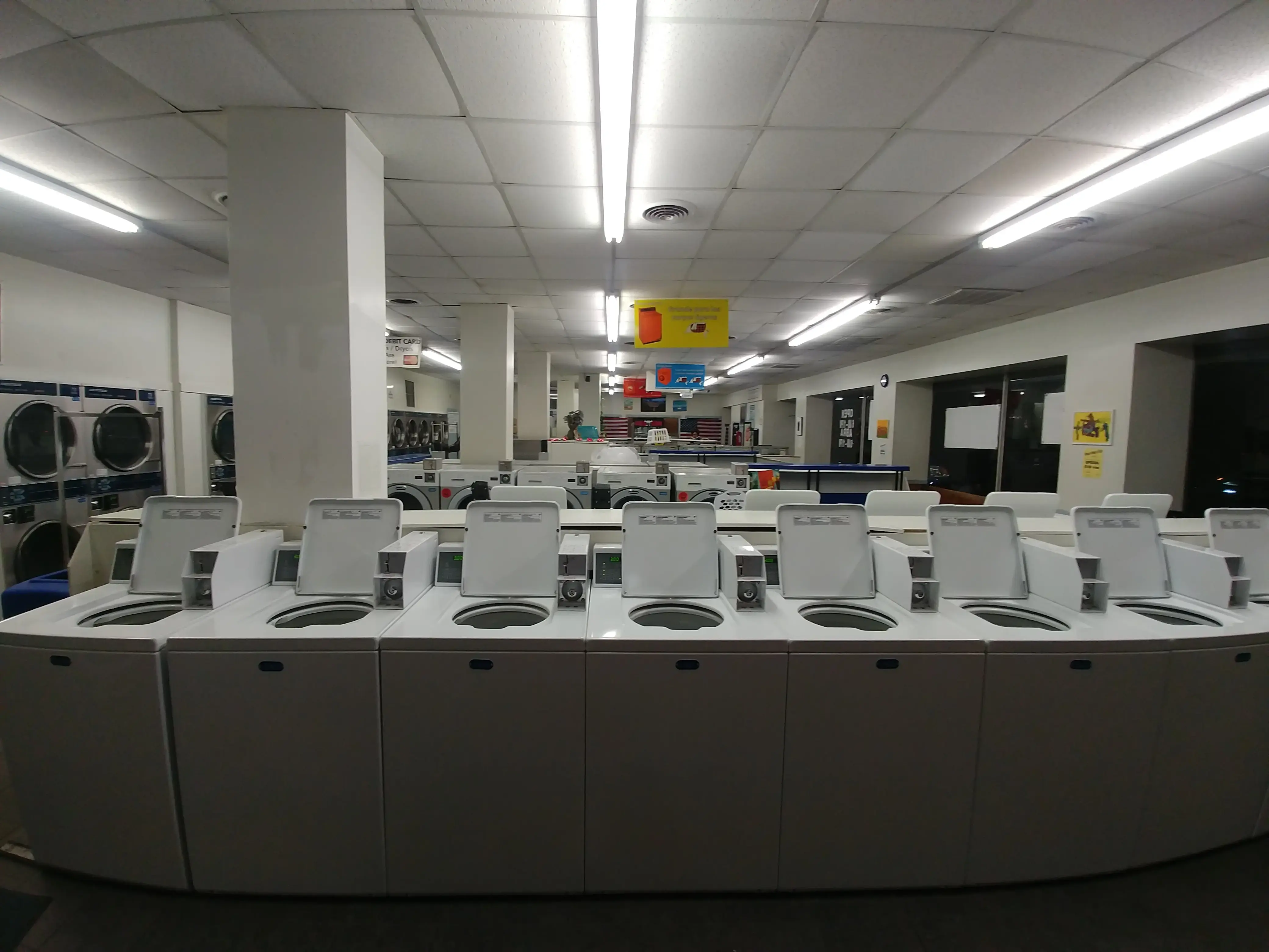 Colley Avenue Laundry Land Laundromat - Image 6