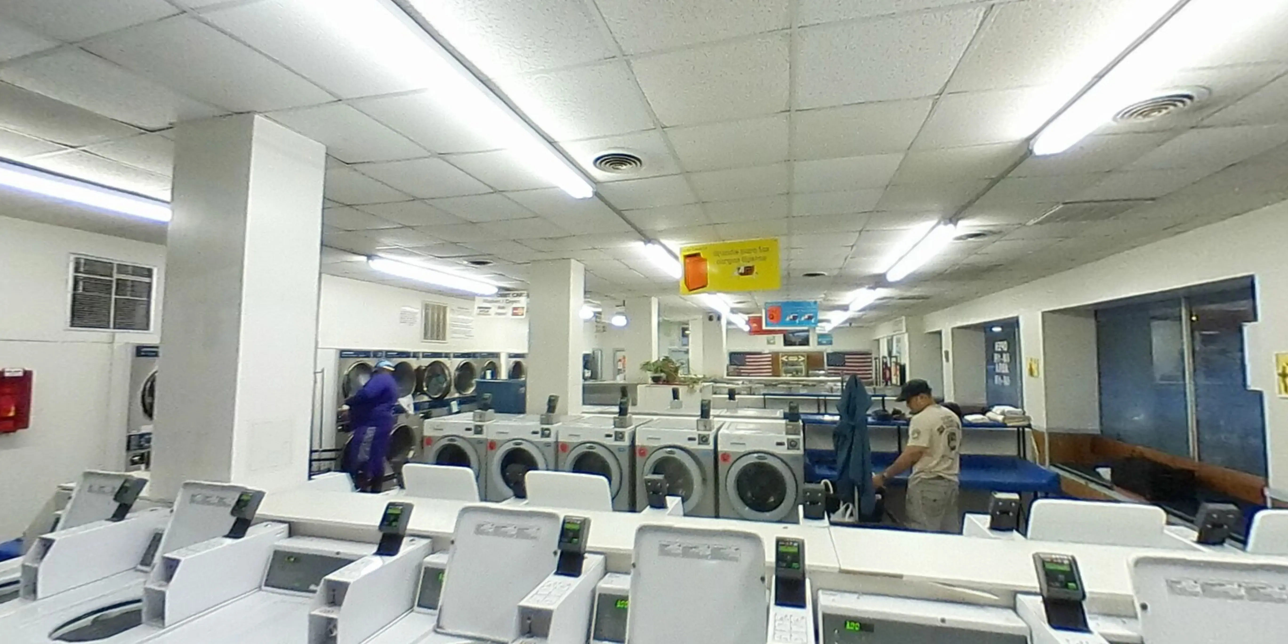 Colley Avenue Laundry Land Laundromat thumbnail 3