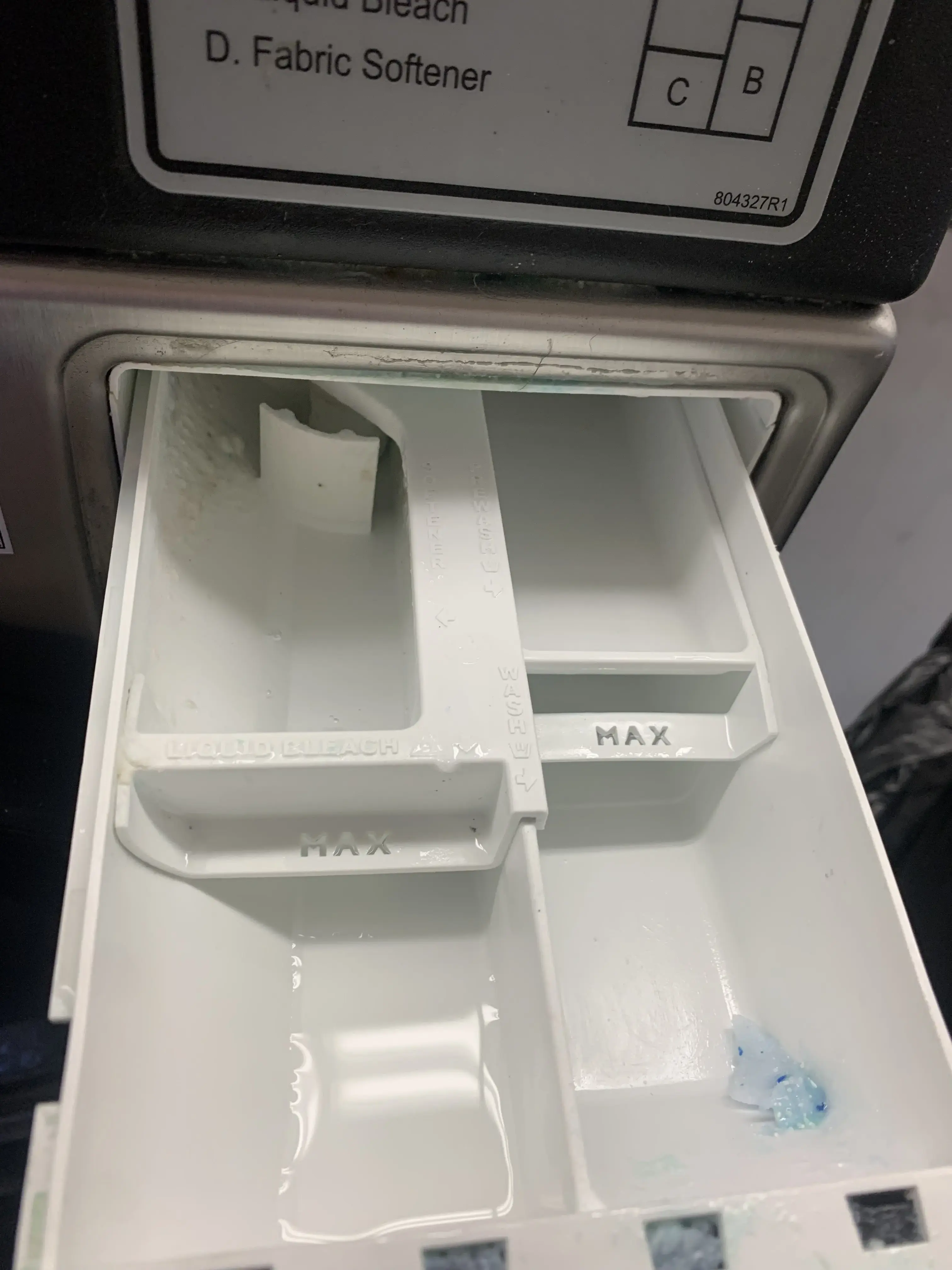 Collins Ave Laundry - Image 14