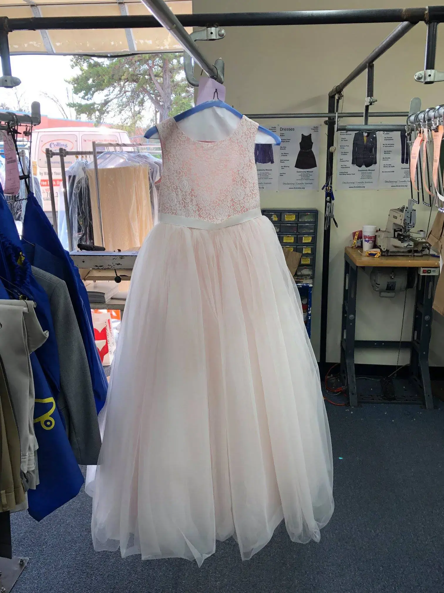 Collins Cleaners @ Belmont thumbnail 7