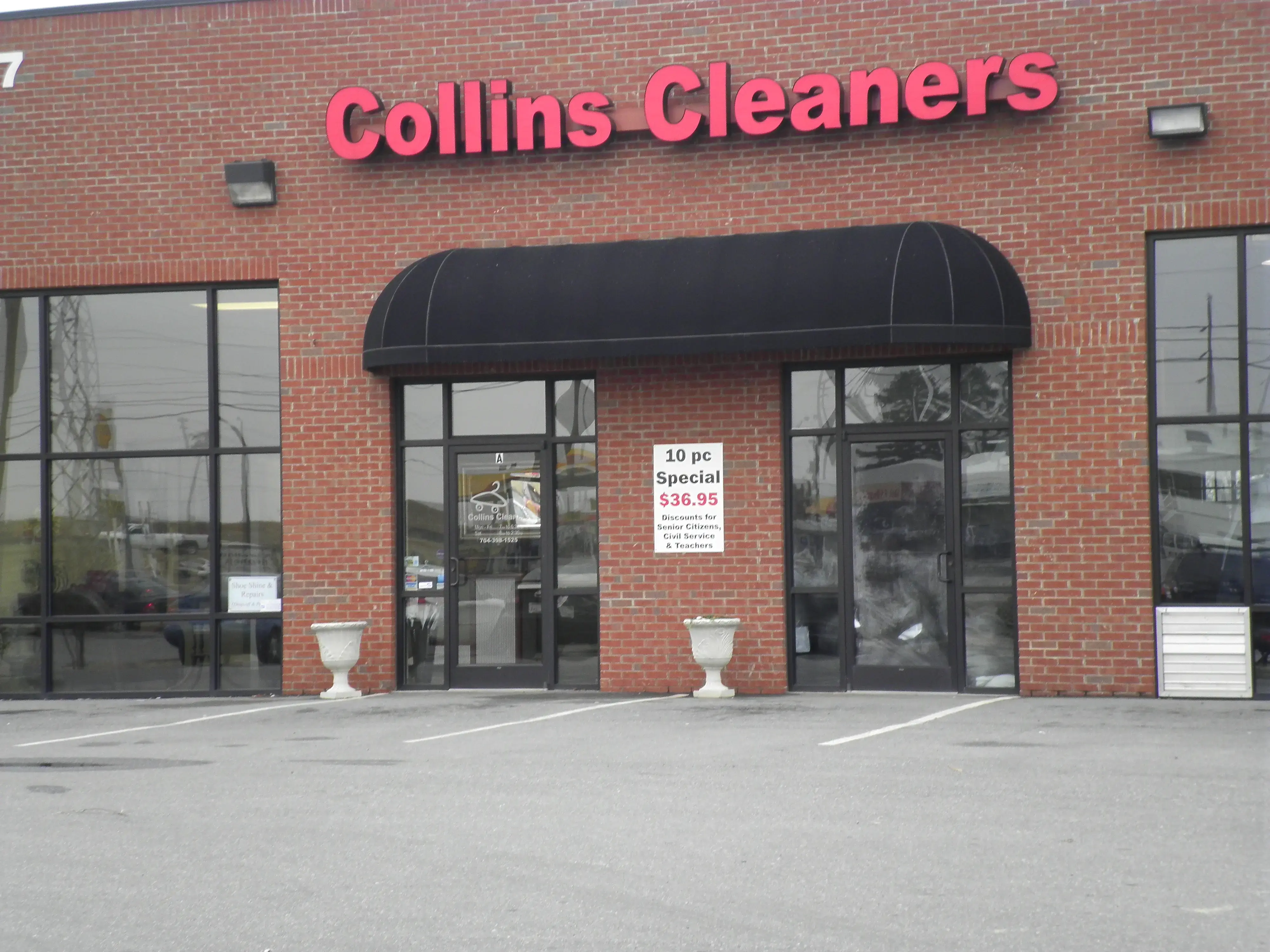 Collins Cleaners @ Brookshire - Image 13