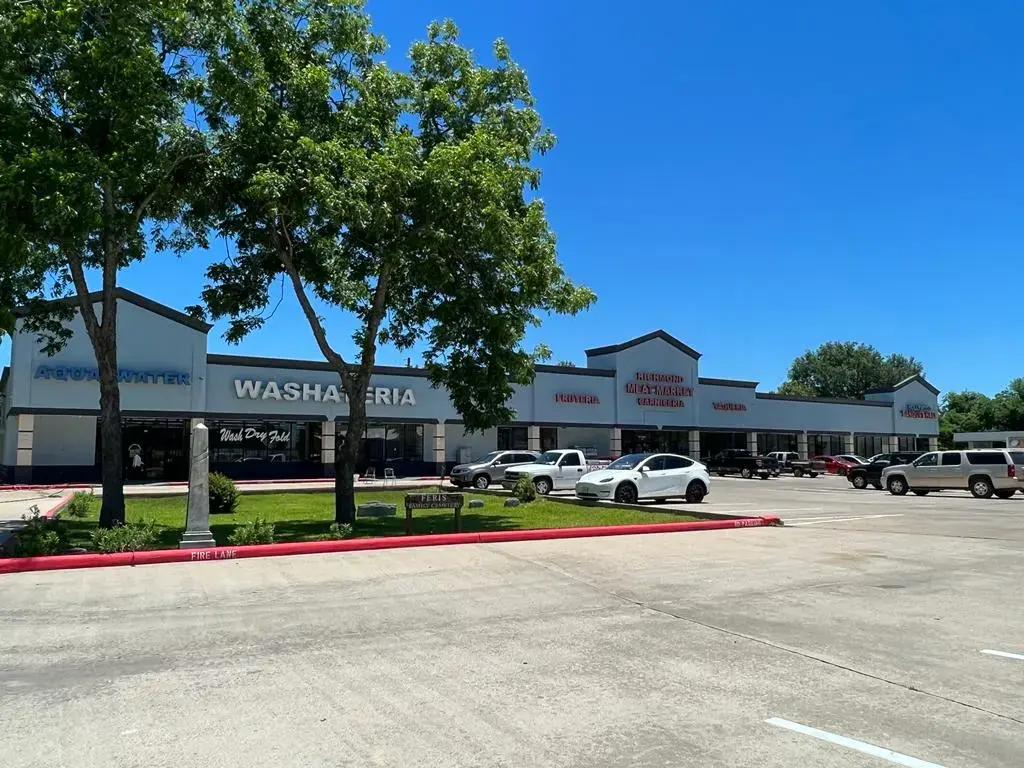 Collin's Washateria thumbnail 2