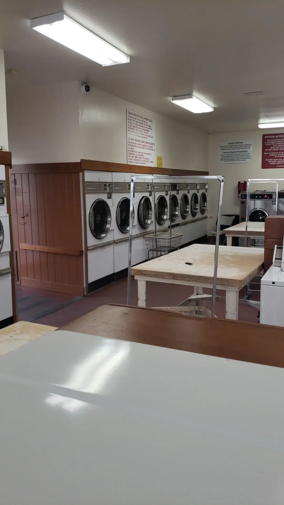 Colombi laundromat thumbnail 16