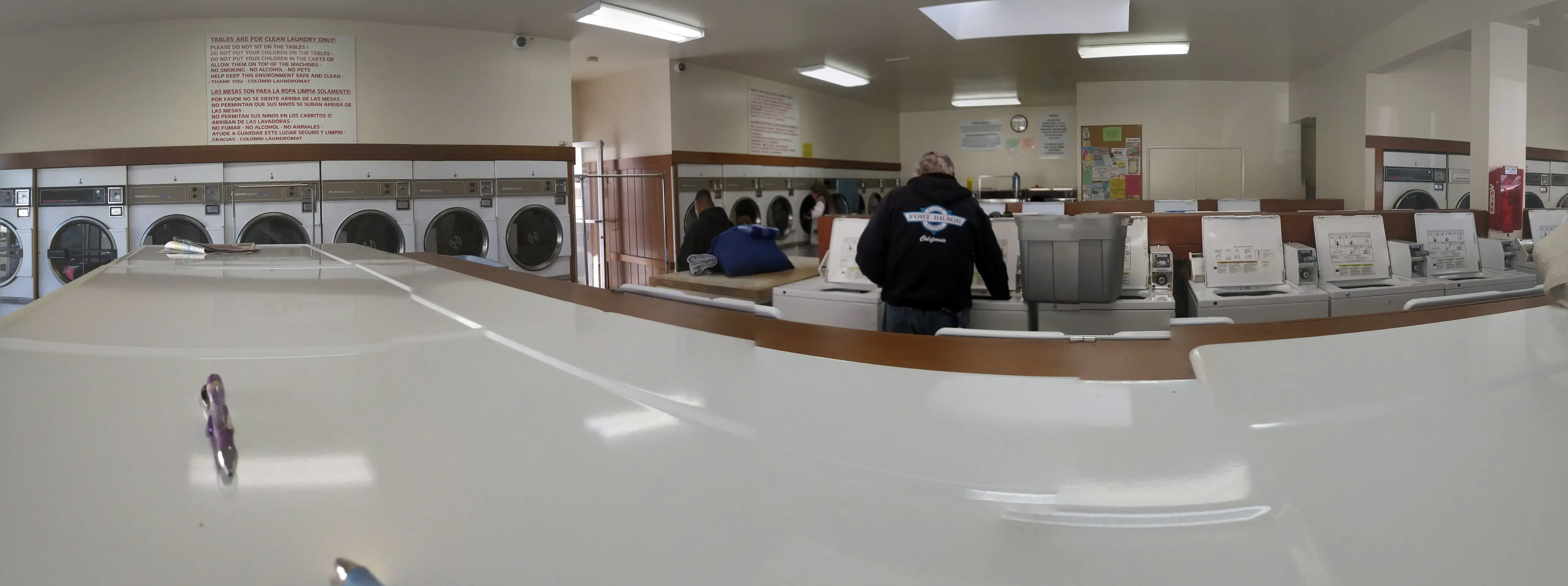 Colombi laundromat - Image 17