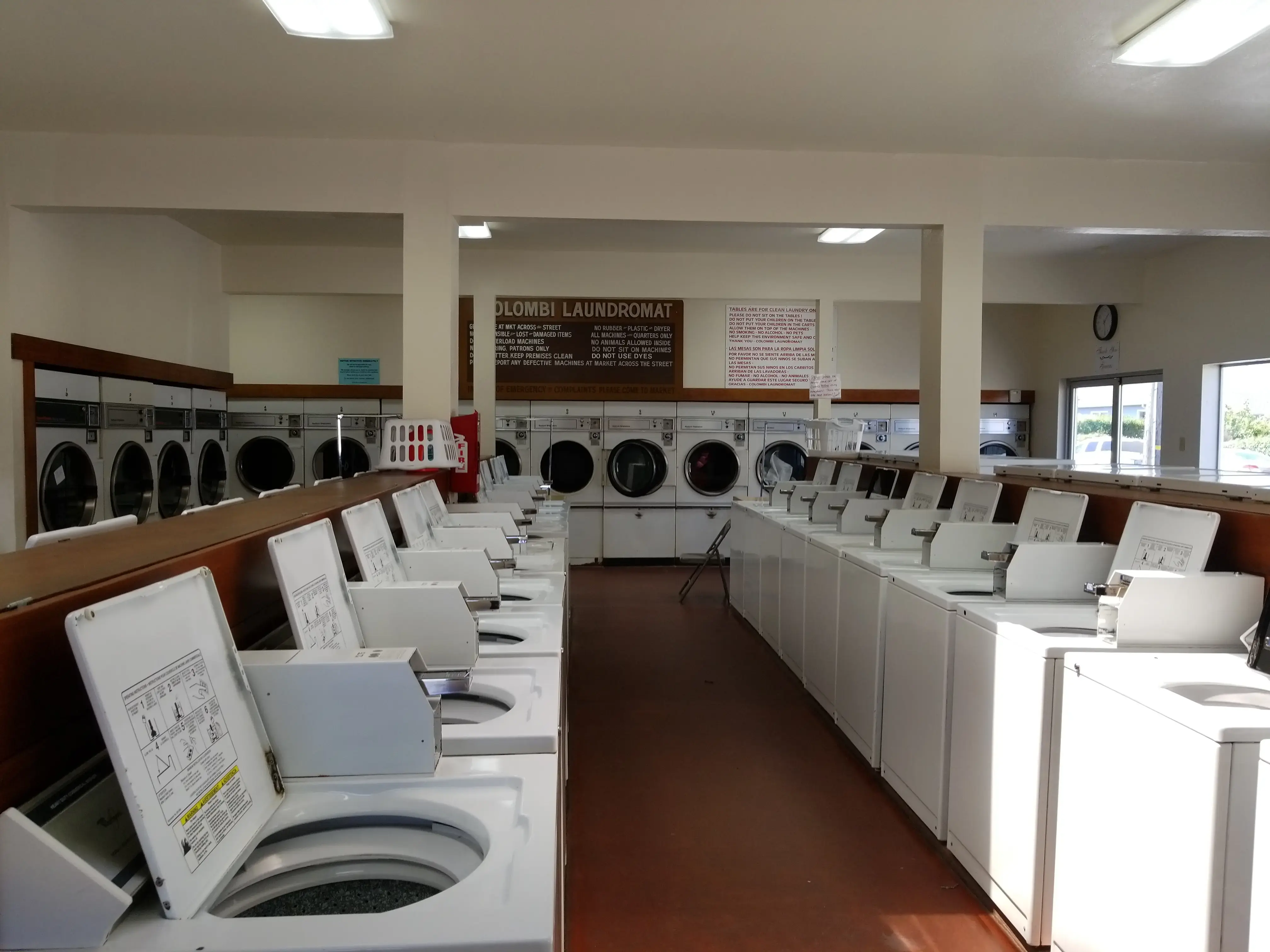 Colombi laundromat thumbnail 6