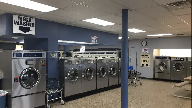 Colonial Cleaners DeMotte/24hr Laundromat. Attended Hours M-F 8am-6pm. Sat.8am-2pm. Sun.8am-12pm - Image 9