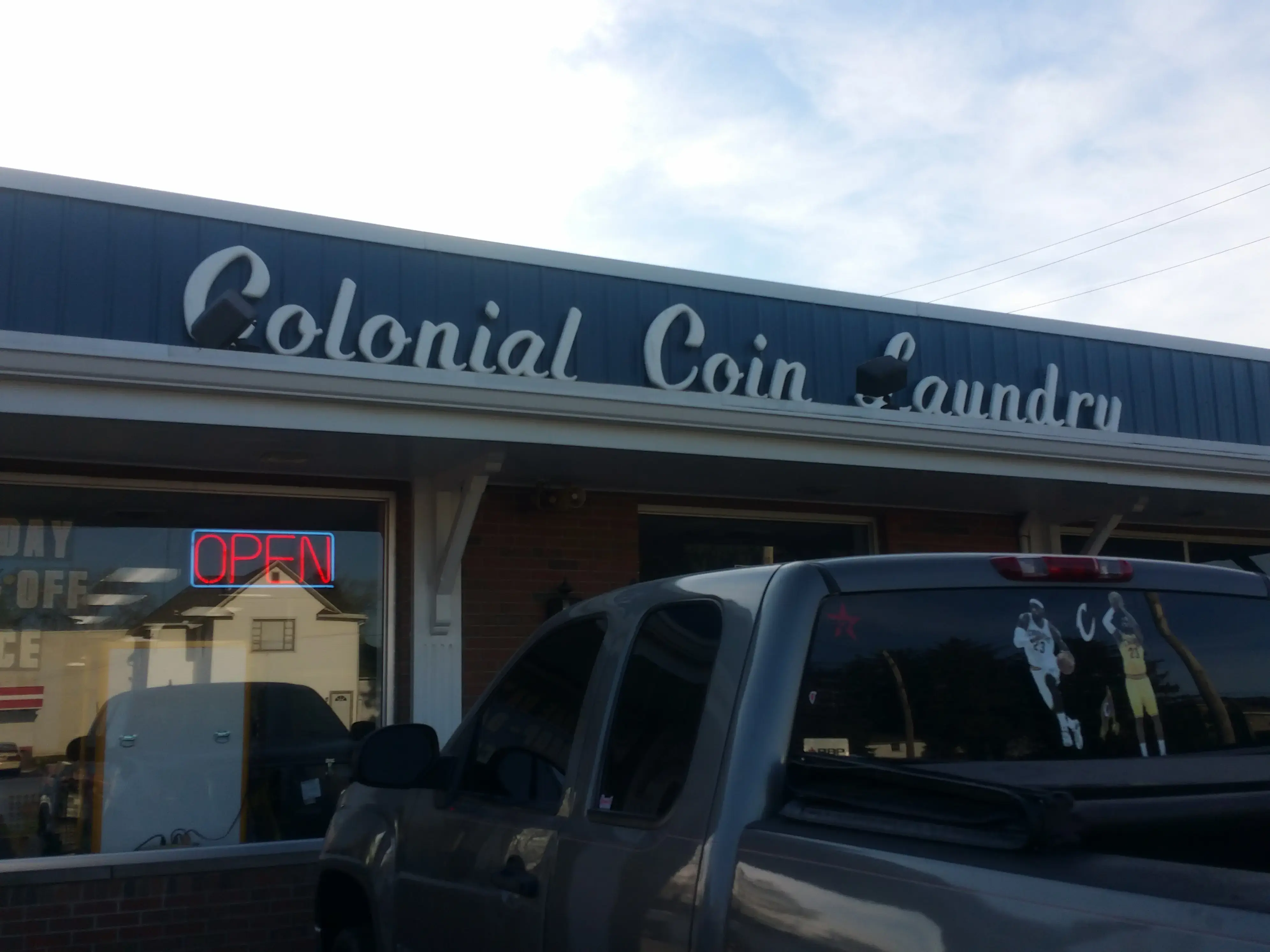 Colonial Coin Laundry thumbnail 10