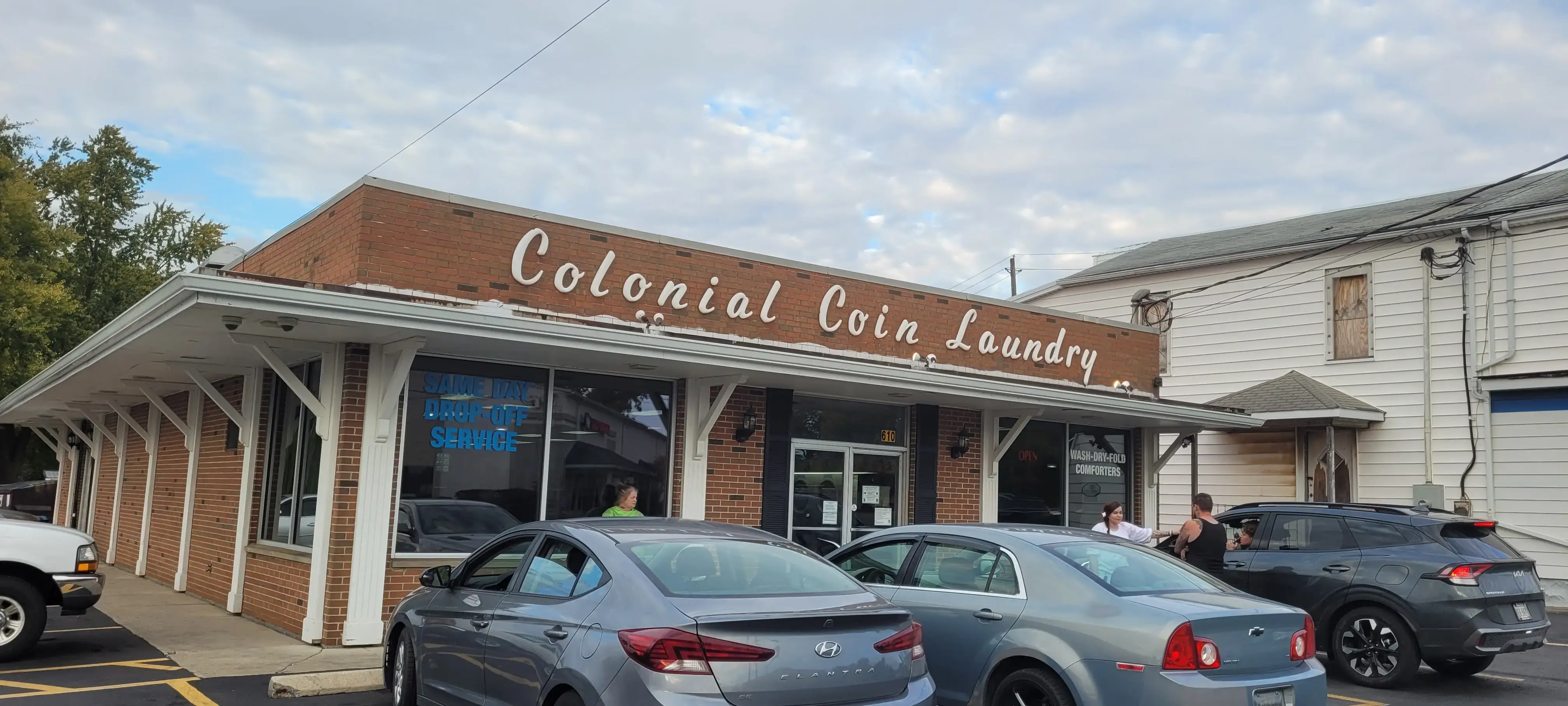 Colonial Coin Laundry thumbnail 3