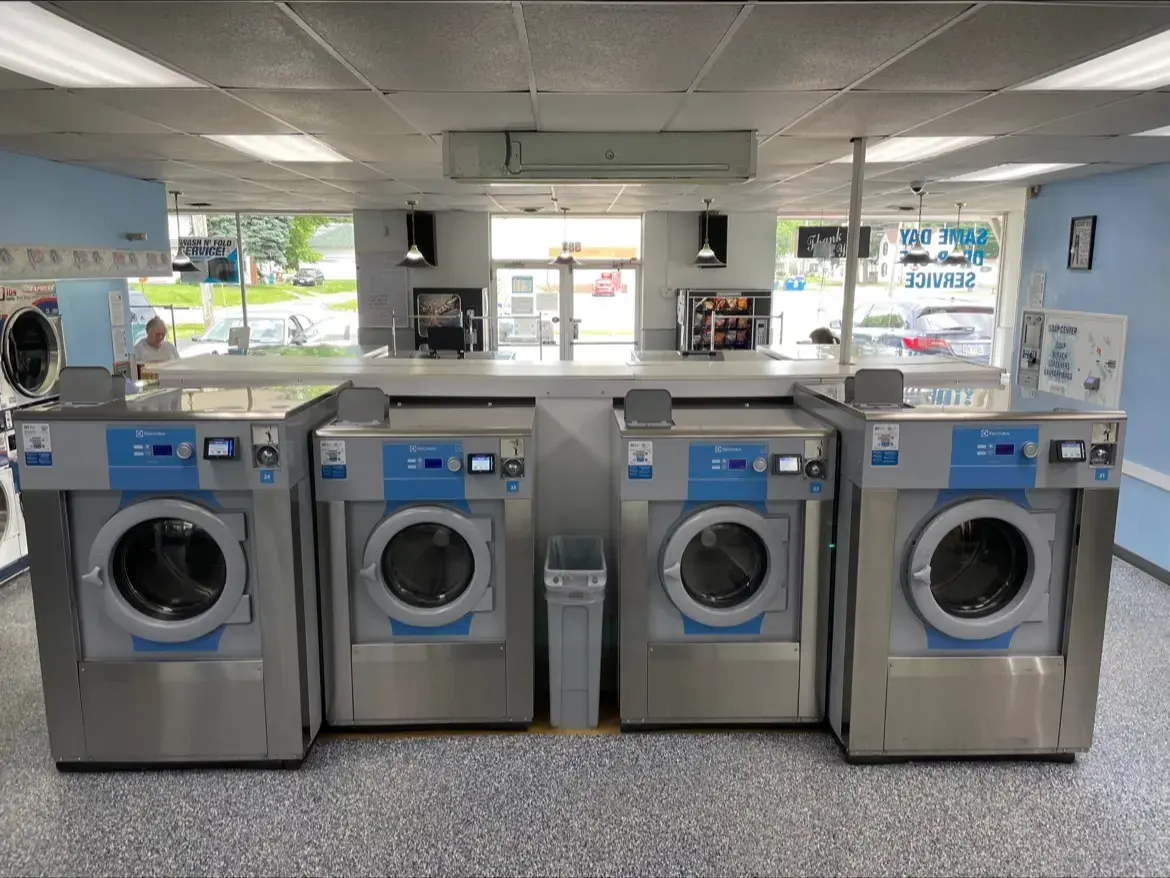 Colonial Coin Laundry - Image 14