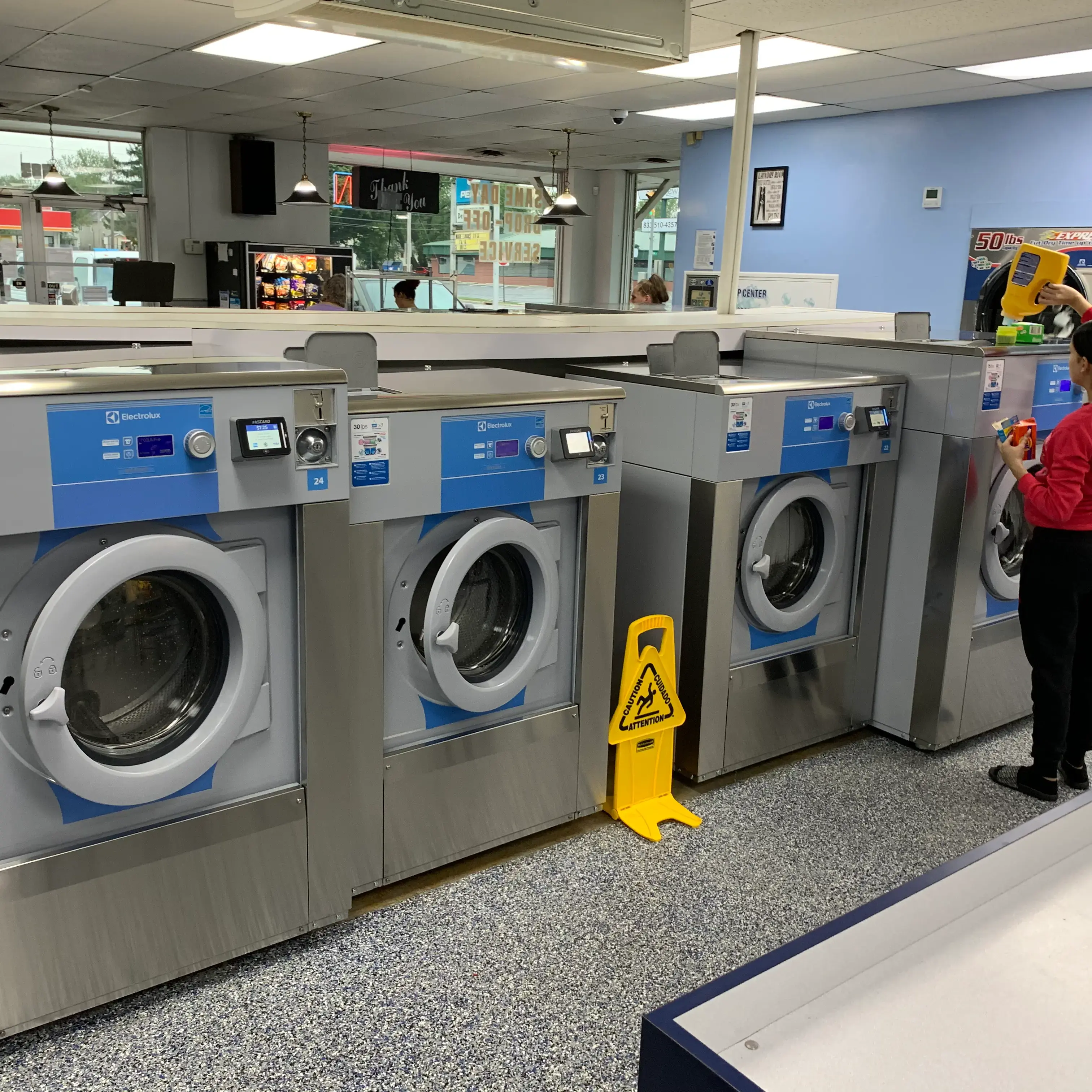 Colonial Coin Laundry thumbnail 15