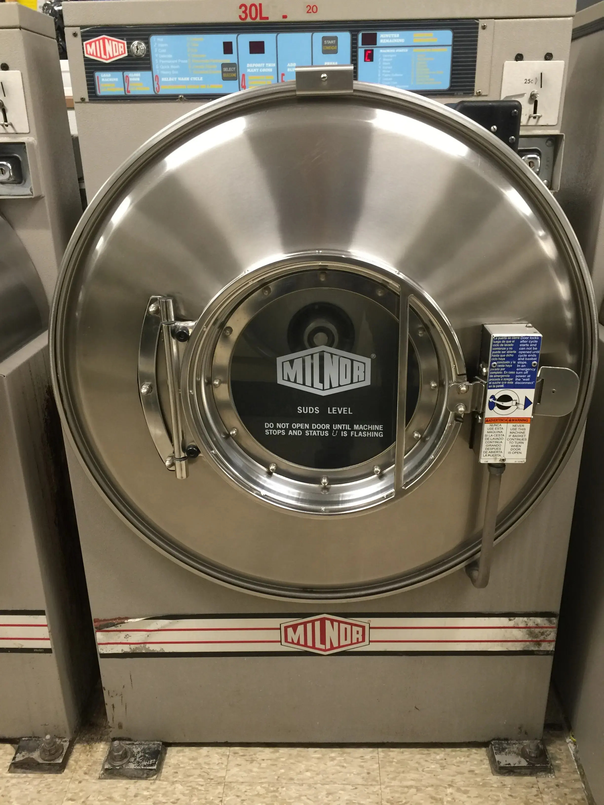 Colonial Launderette - Image 7