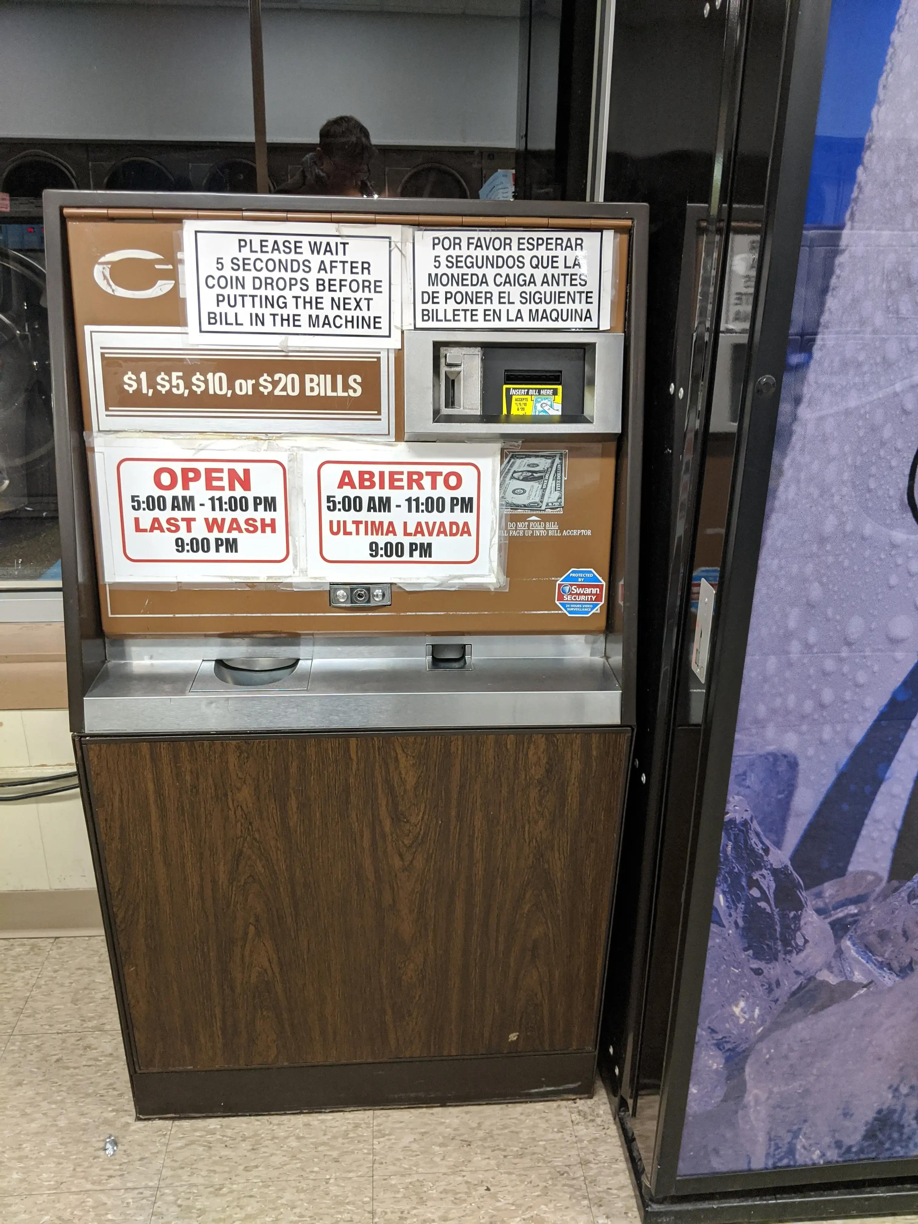 Colonial Launderette - Image 20