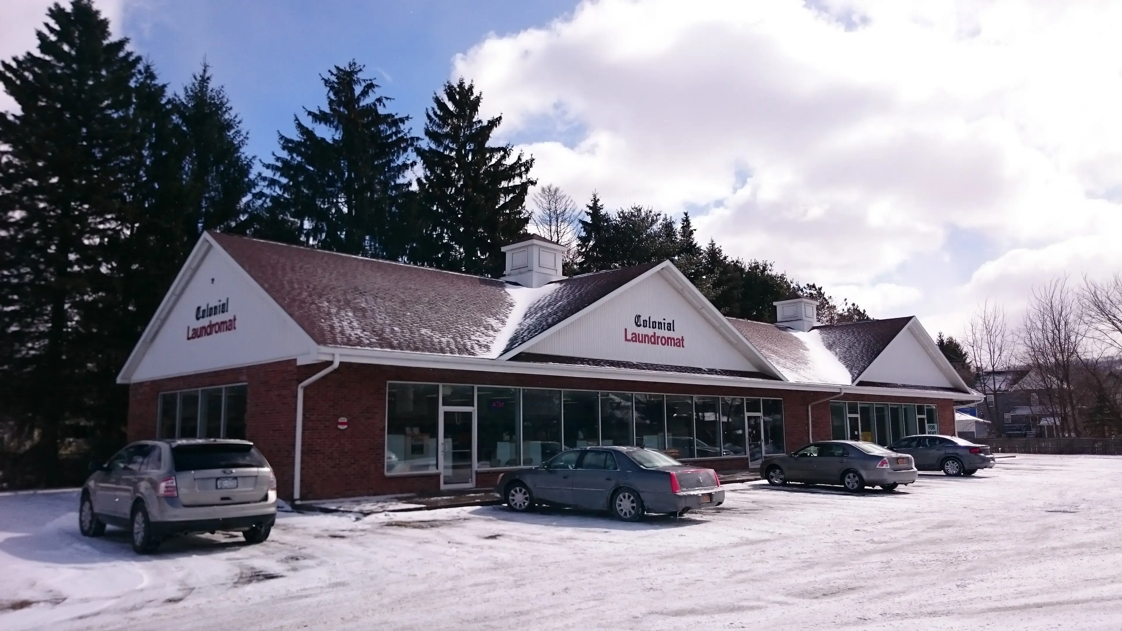 Colonial Laundromat - Image 17