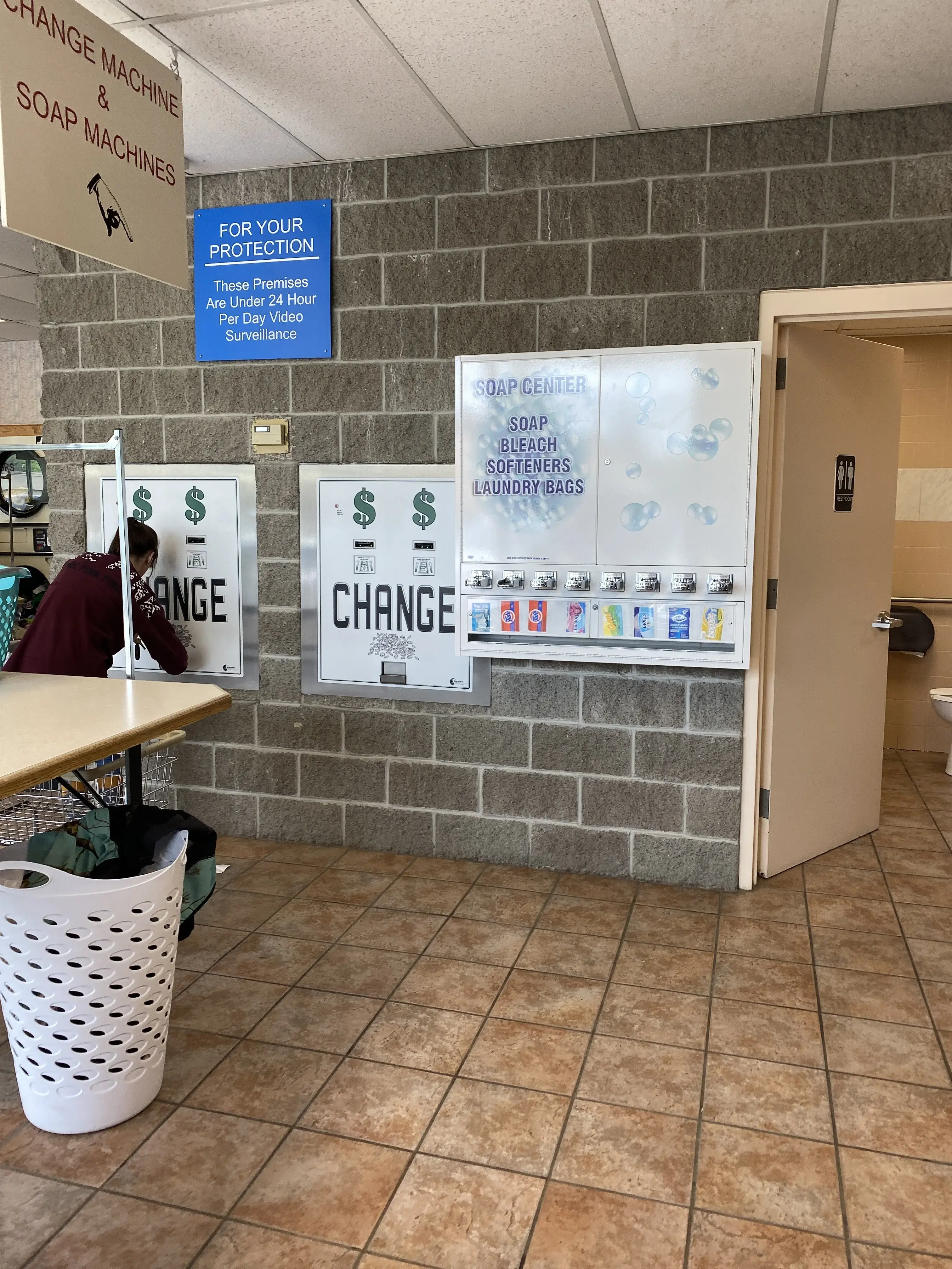 Colonial Laundromat - Image 6