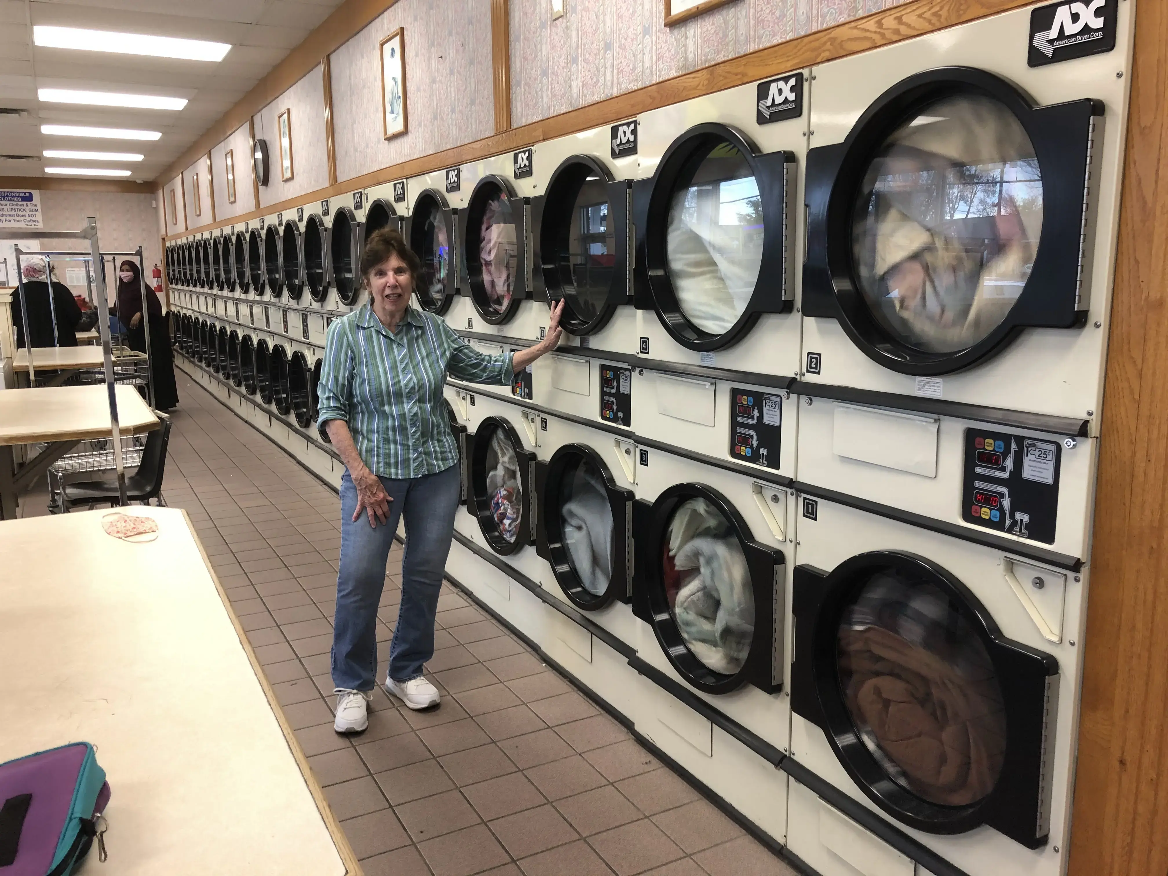 Colonial Laundromat thumbnail 3