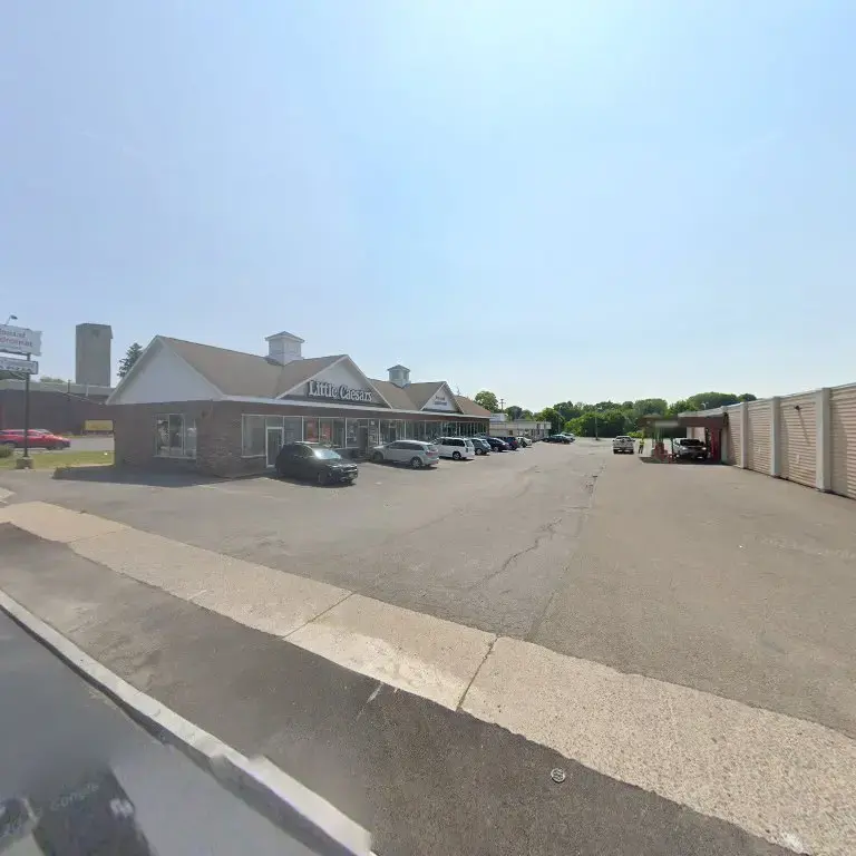 Colonial Laundromat thumbnail 7