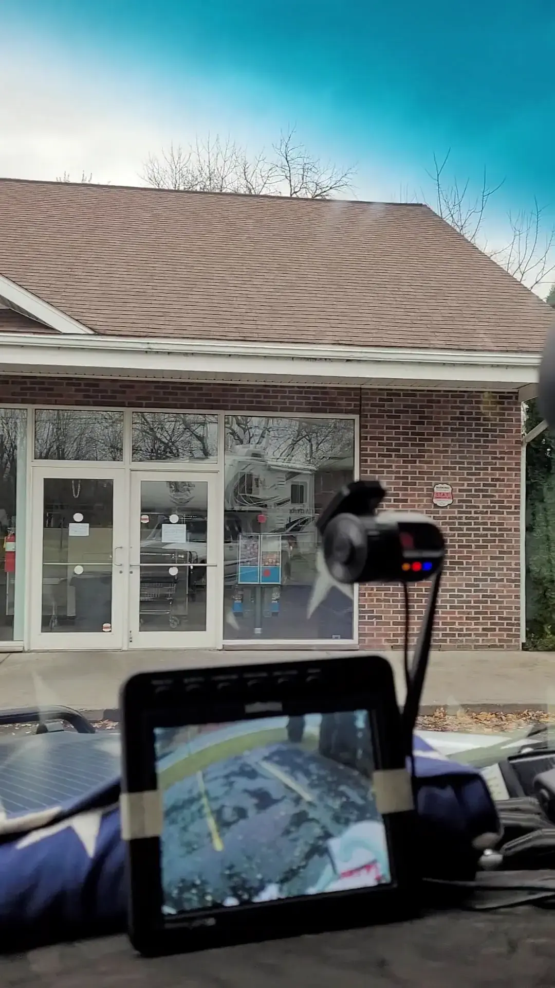 Colonial Laundromat thumbnail 14