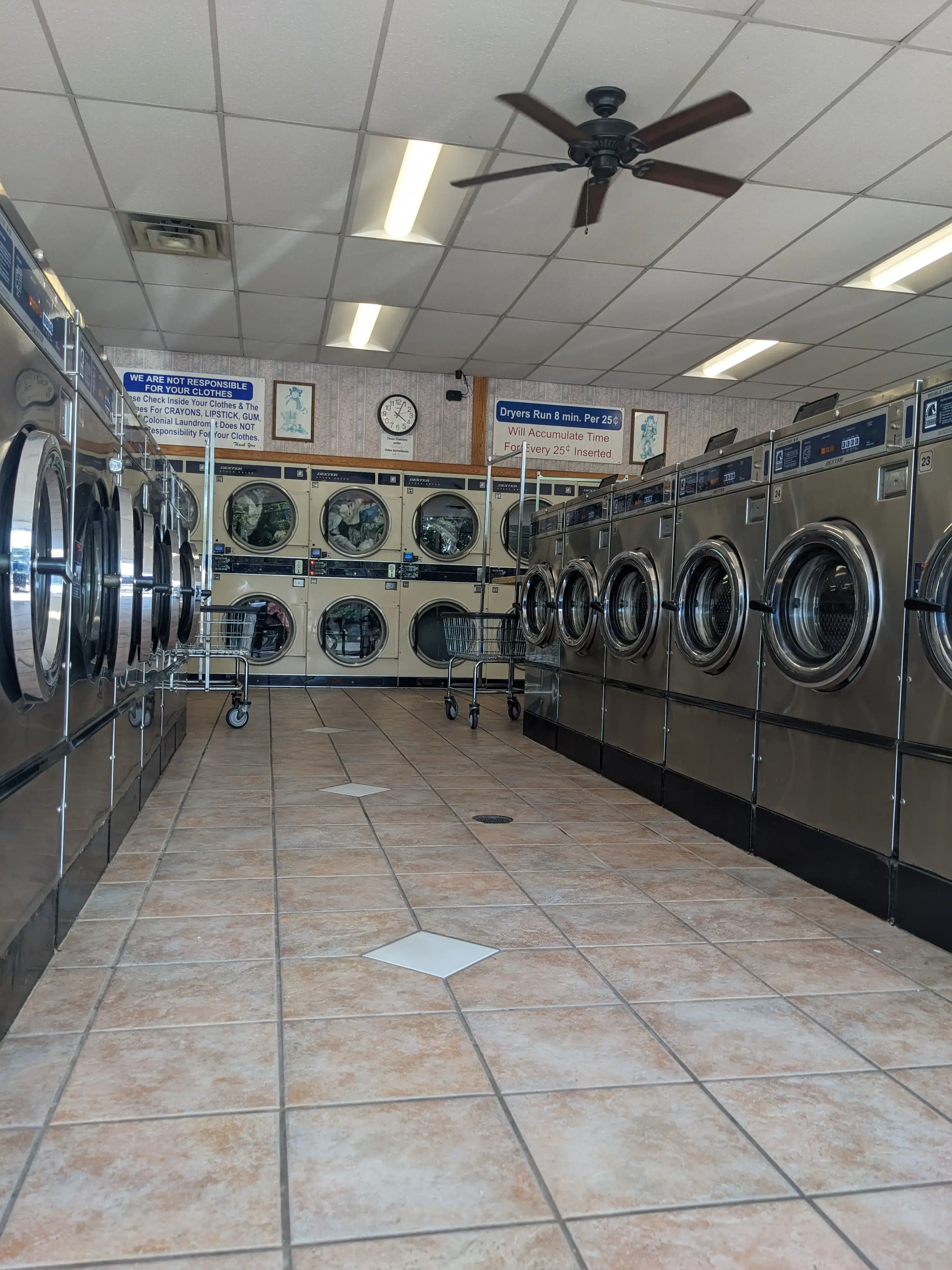 Colonial Laundromat - Image 20