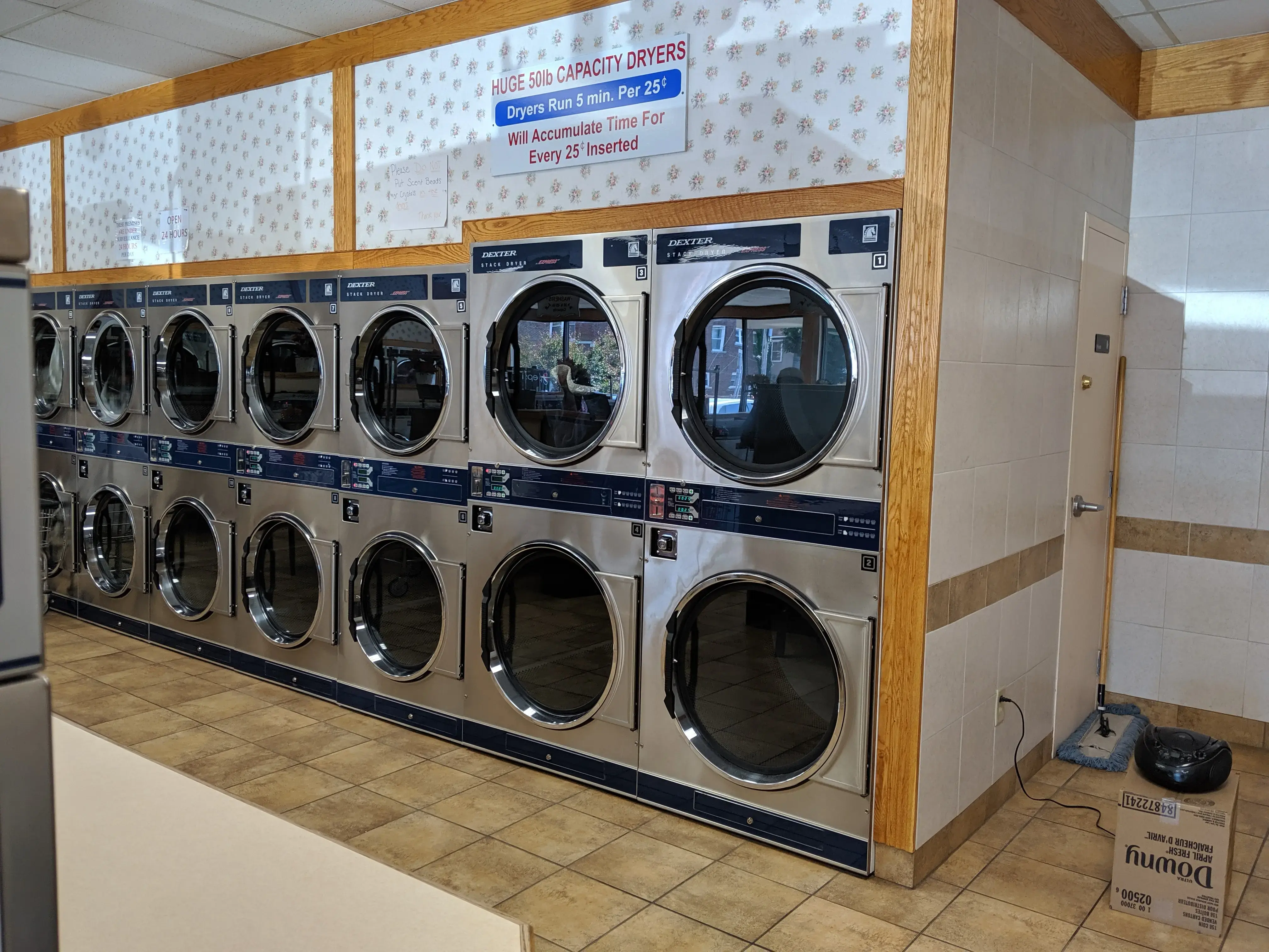 Colonial Laundromat thumbnail 3