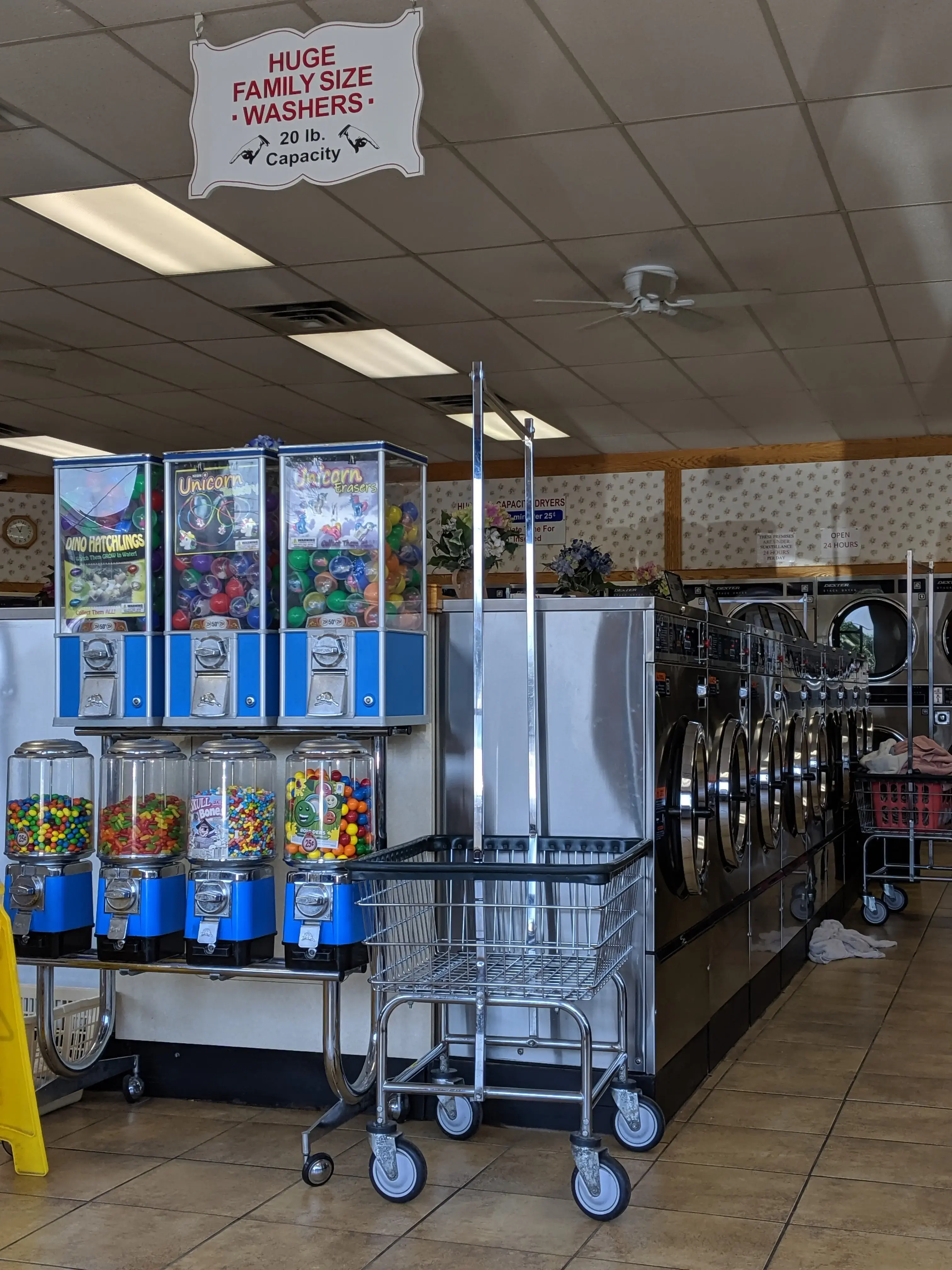 Colonial Laundromat - Image 8