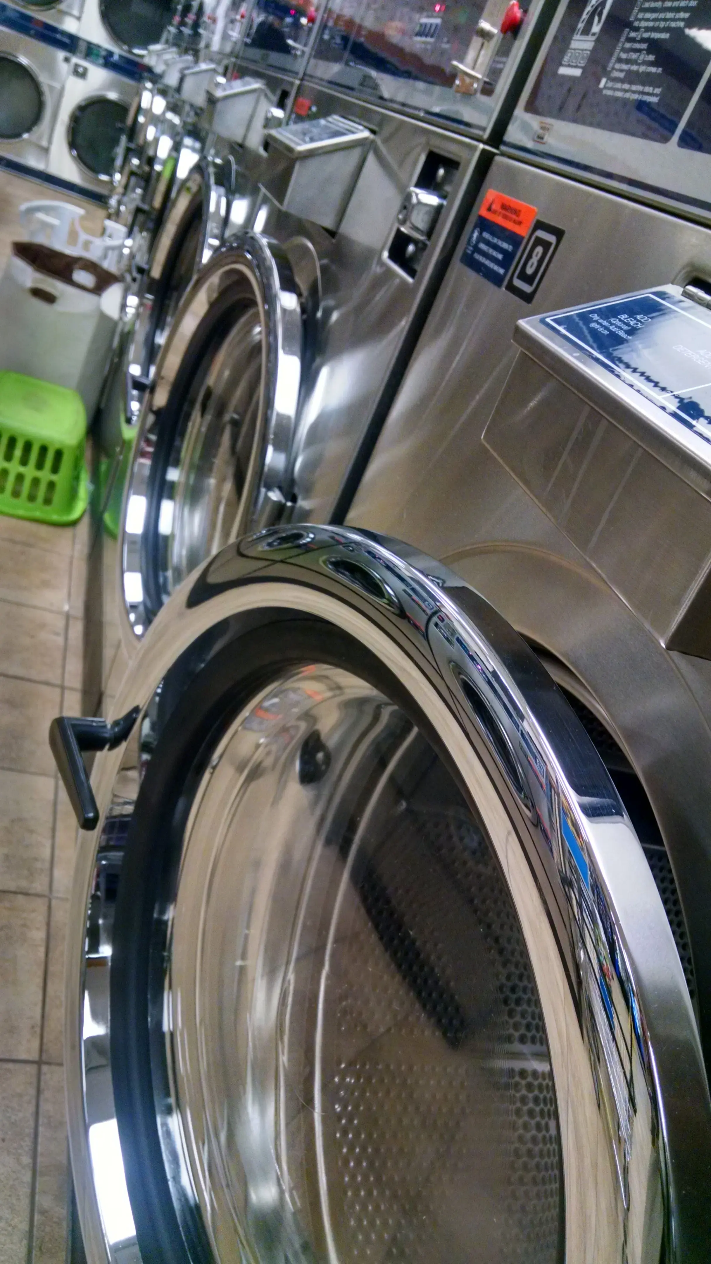 Colonial Laundromat thumbnail 16