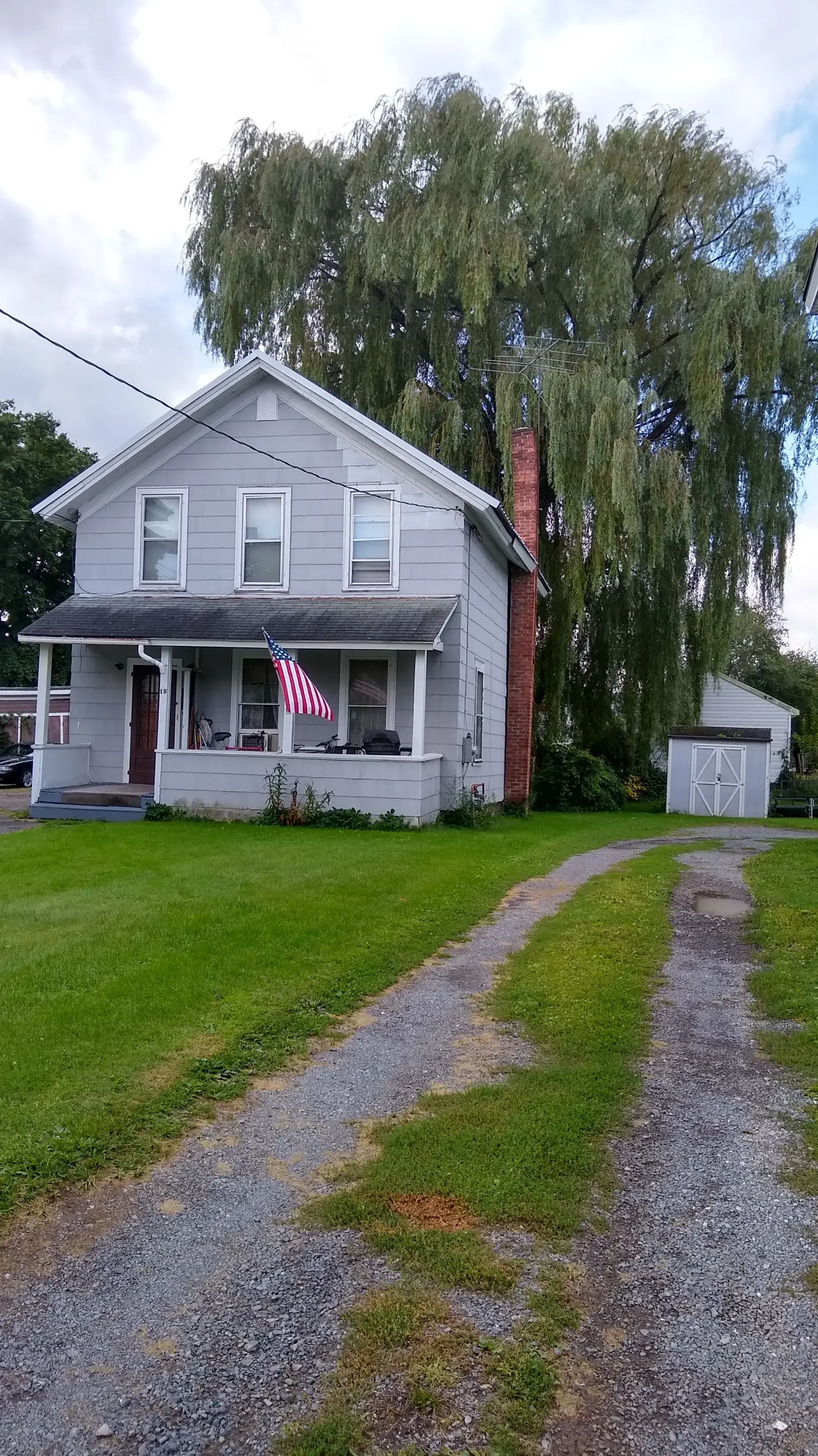 Colonial Laundromat thumbnail 5