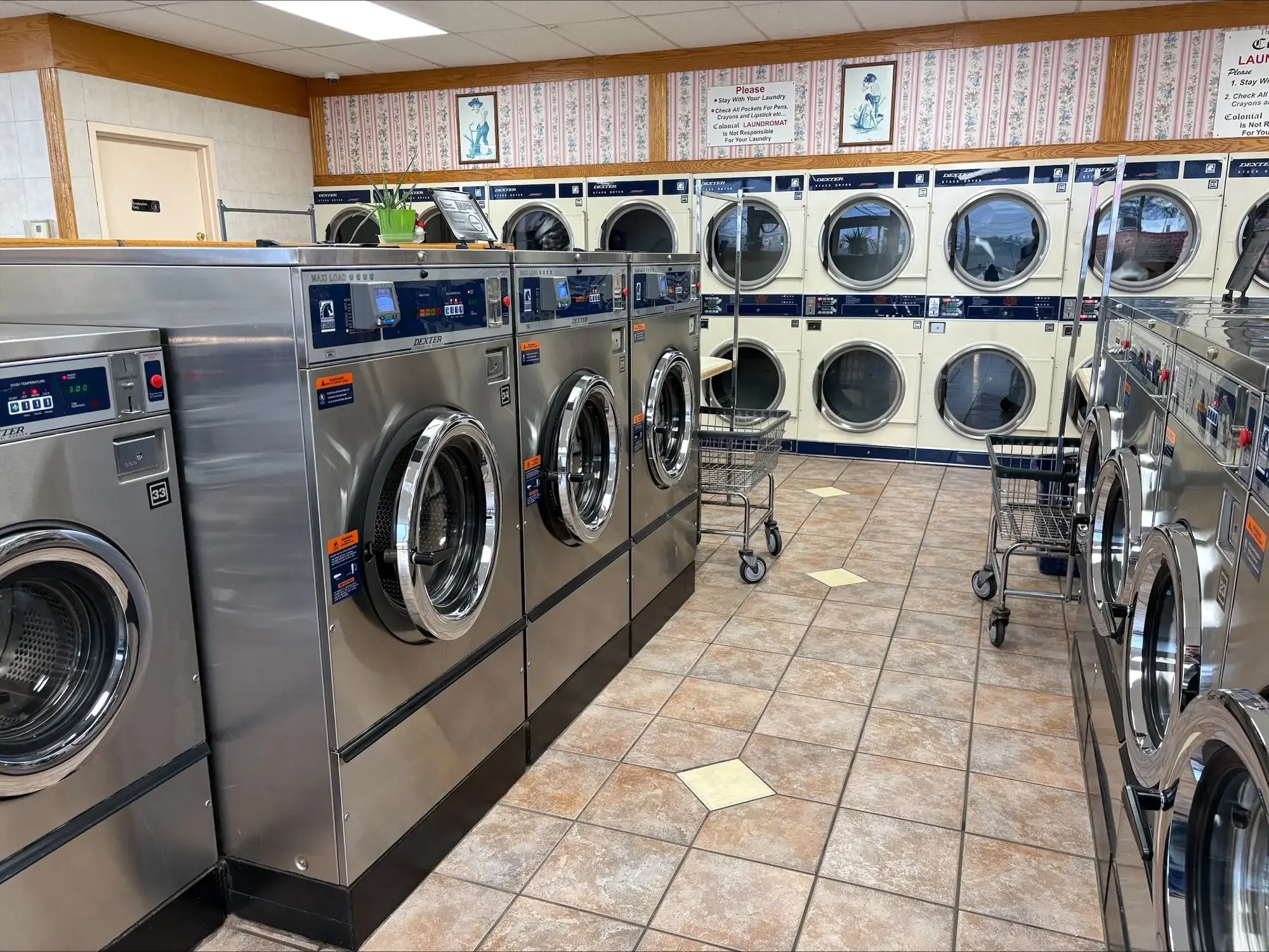 Colonial Laundromat thumbnail 1