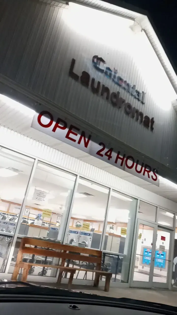 Colonial Laundromat thumbnail 17