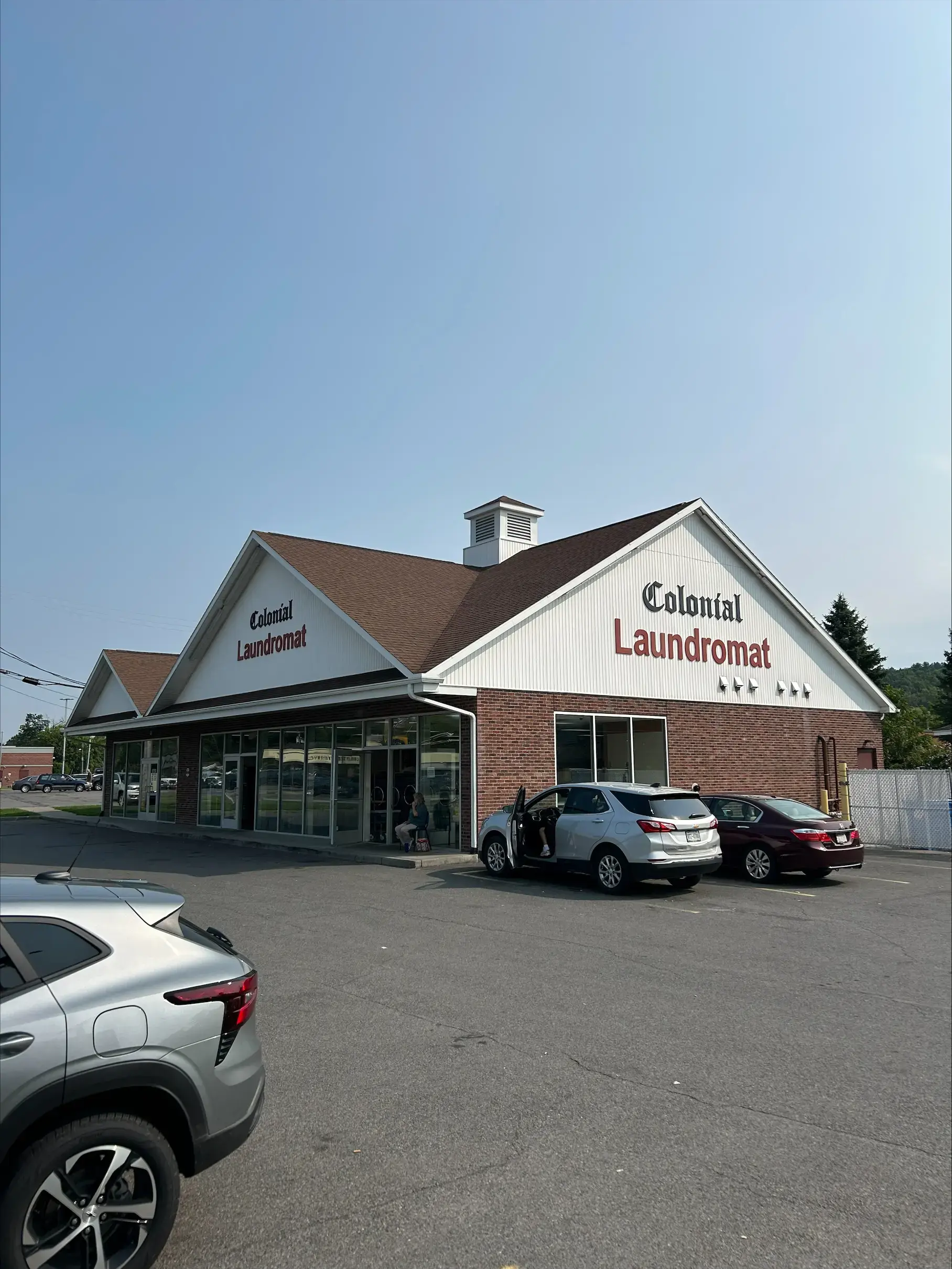 Colonial Laundromat - Image 2