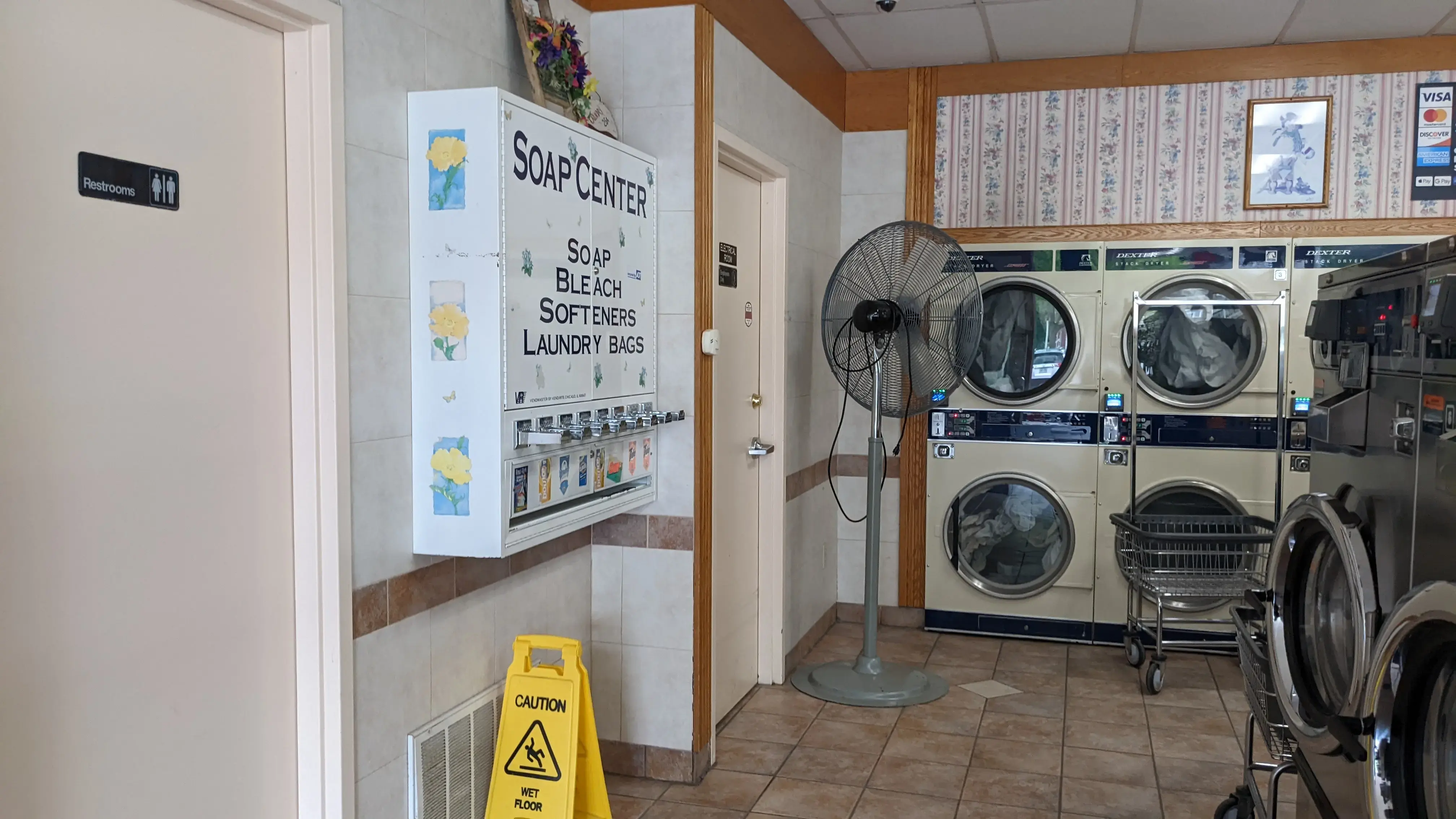 Colonial Laundromat - Image 7