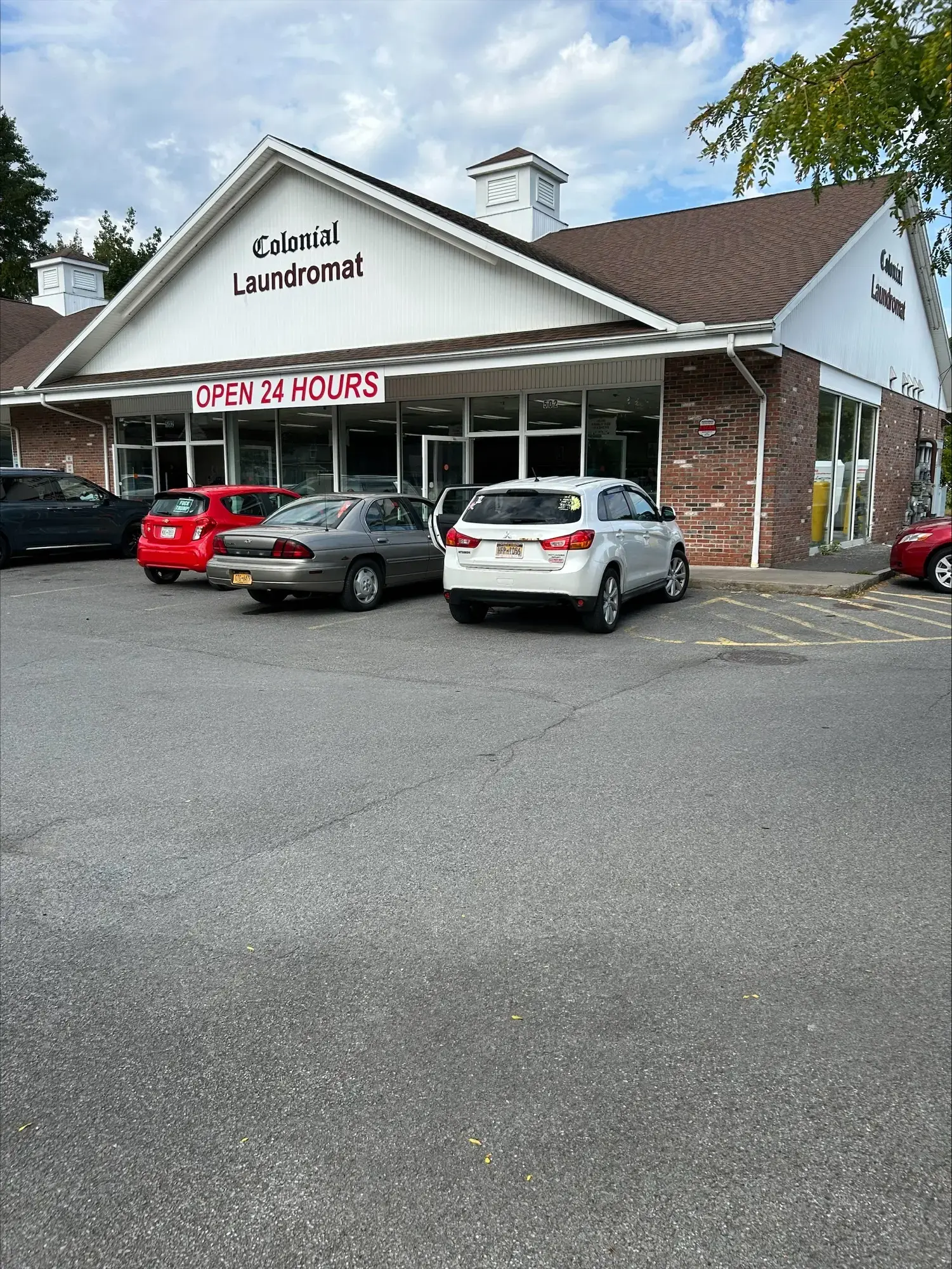 Colonial Laundromat - Image 2