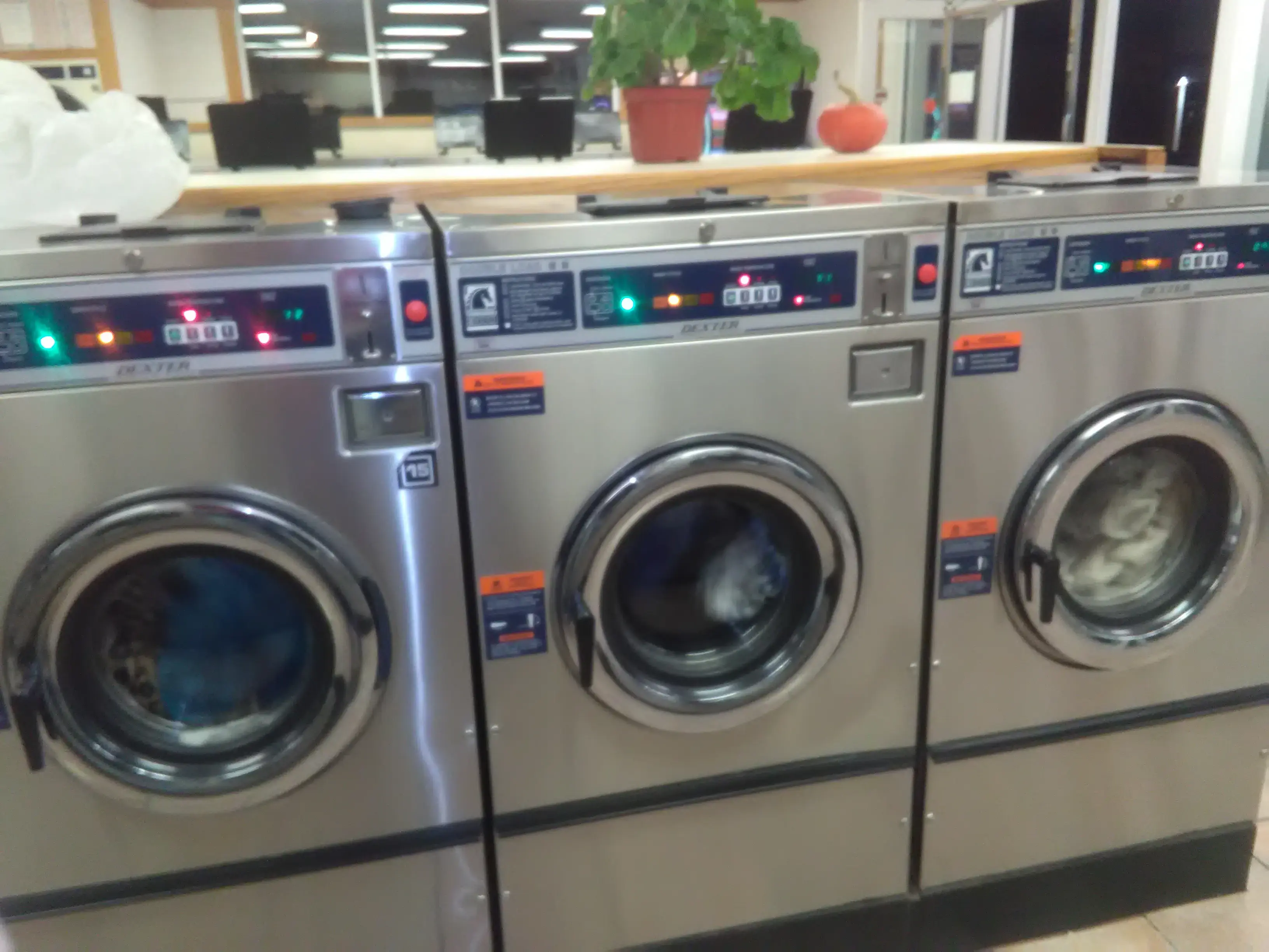 Colonial Laundromat - Image 18