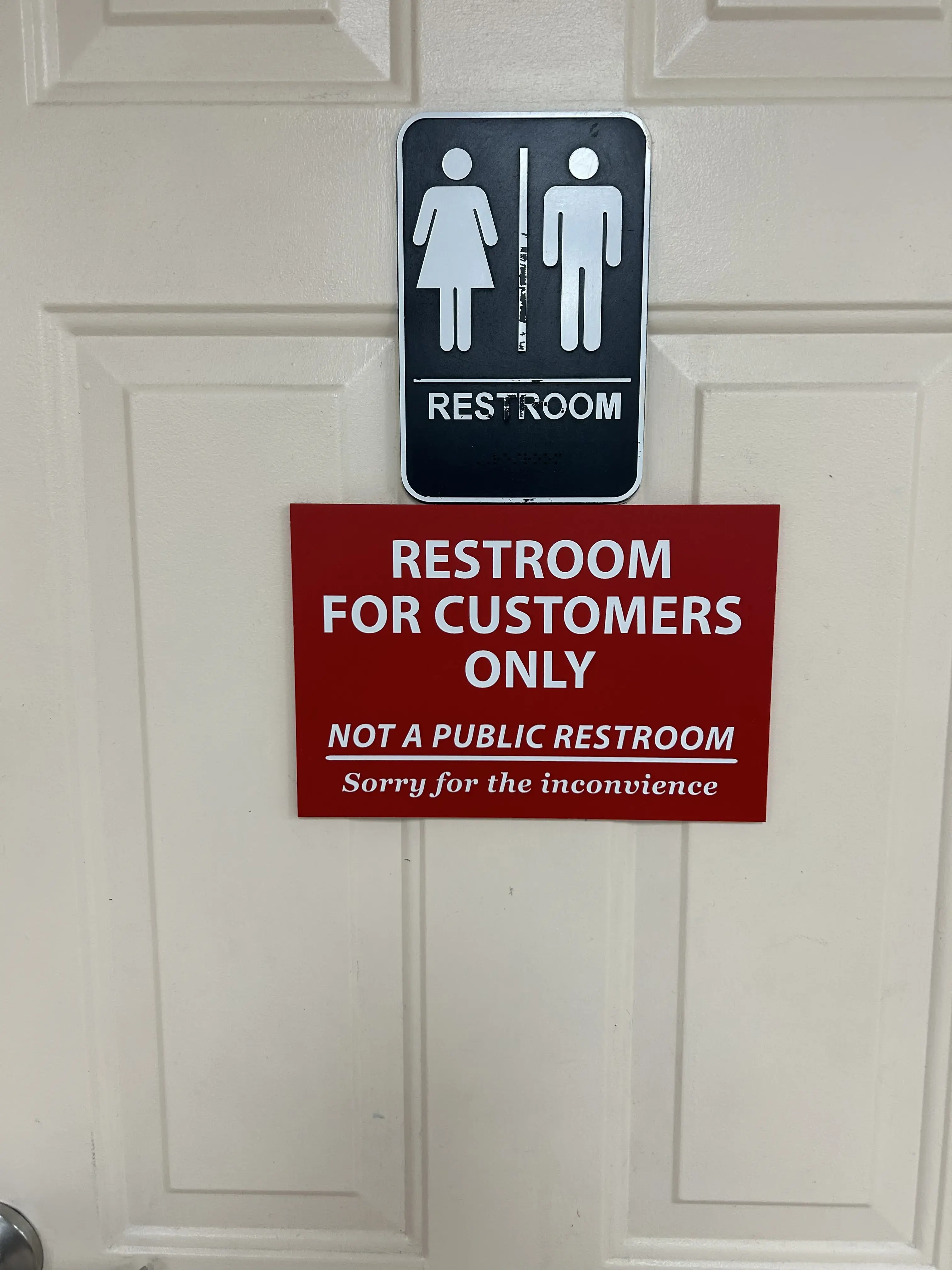 Colonial Laundromat thumbnail 6