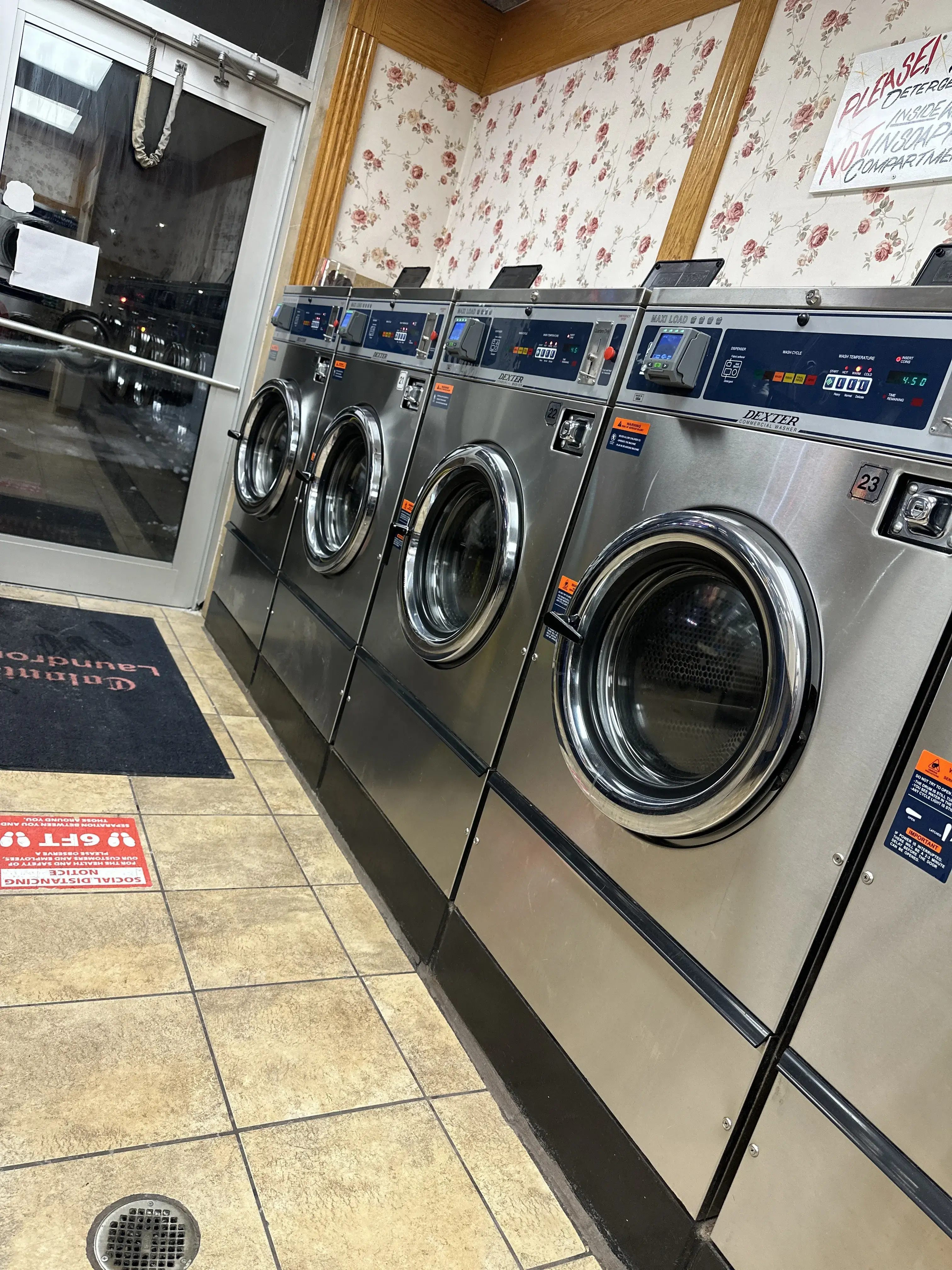 Colonial Laundromat - Image 6