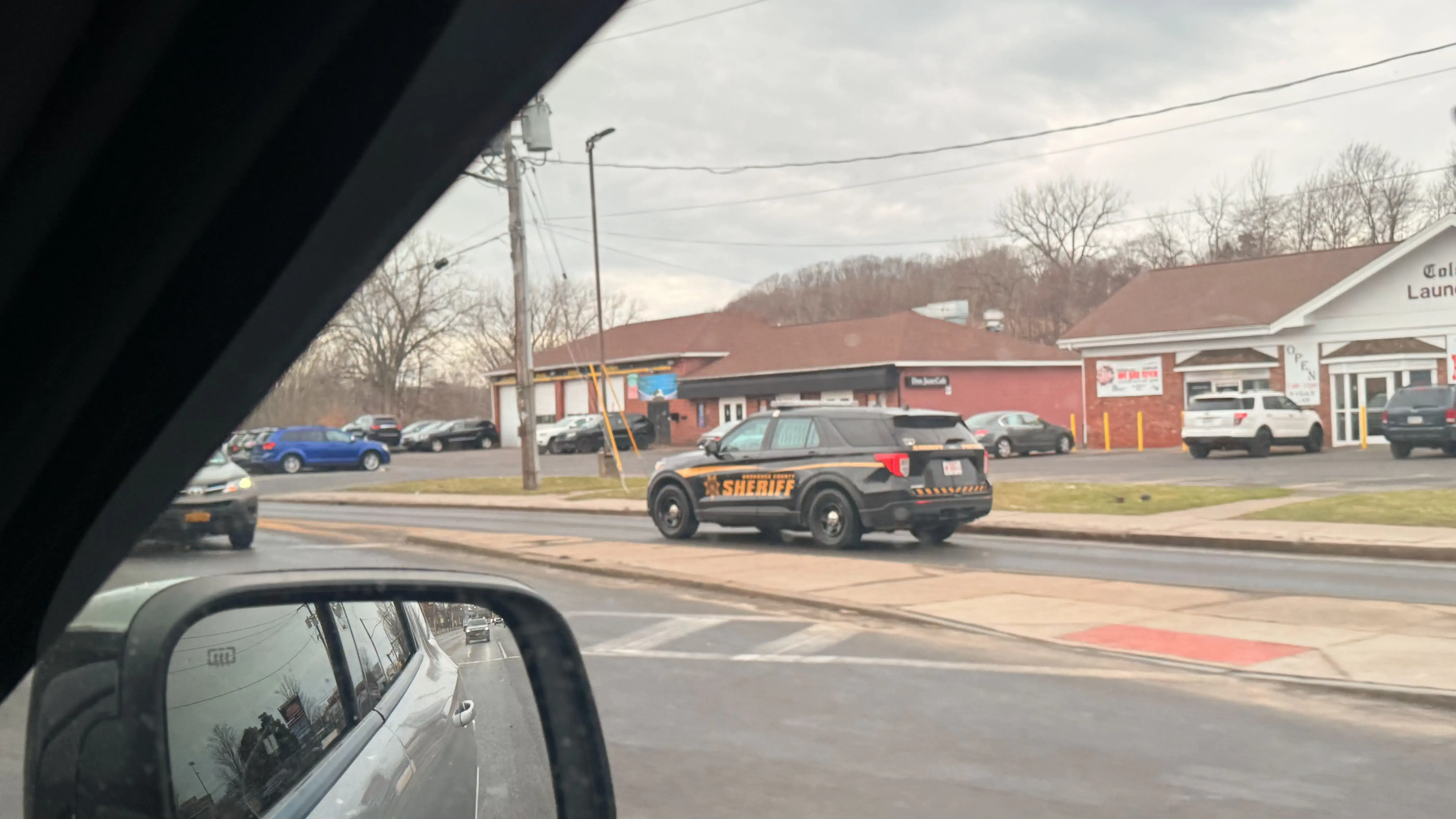 Colonial Laundromat thumbnail 2