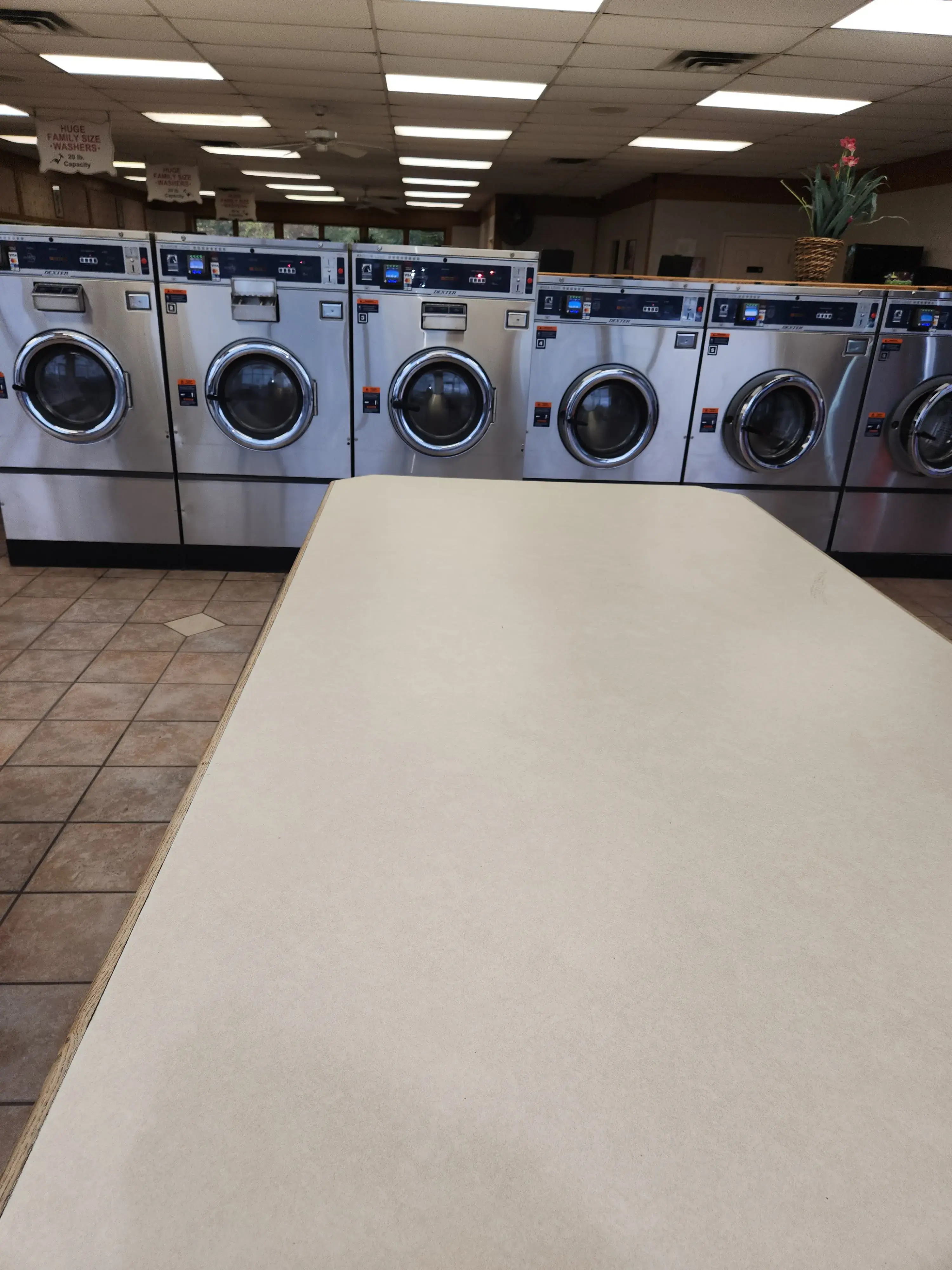 Colonial Laundromat thumbnail 3