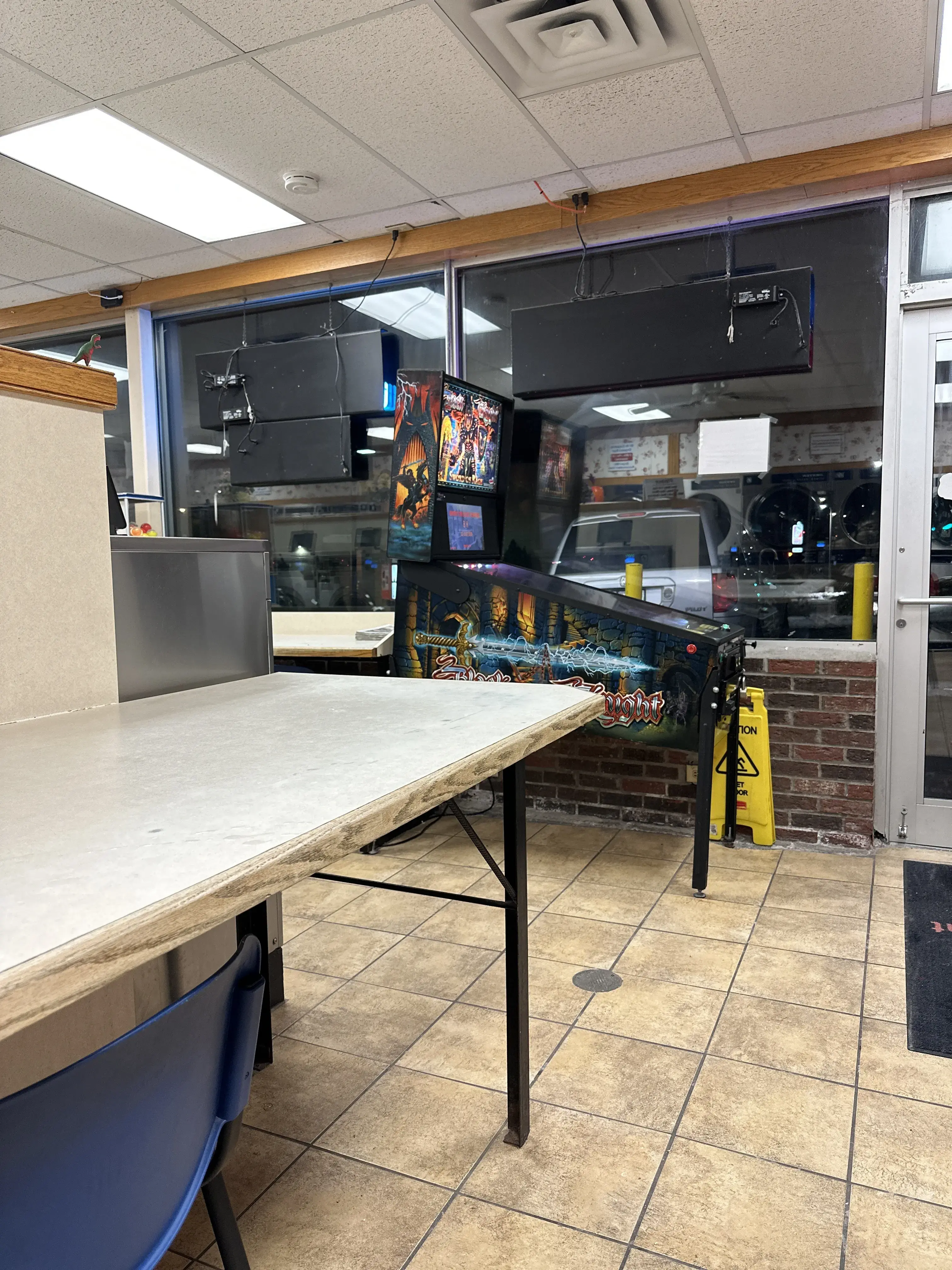 Colonial Laundromat - Image 2