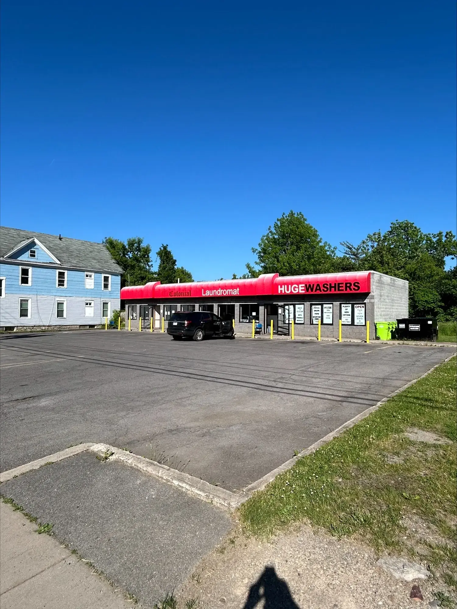 Colonial Laundromat - Image 3