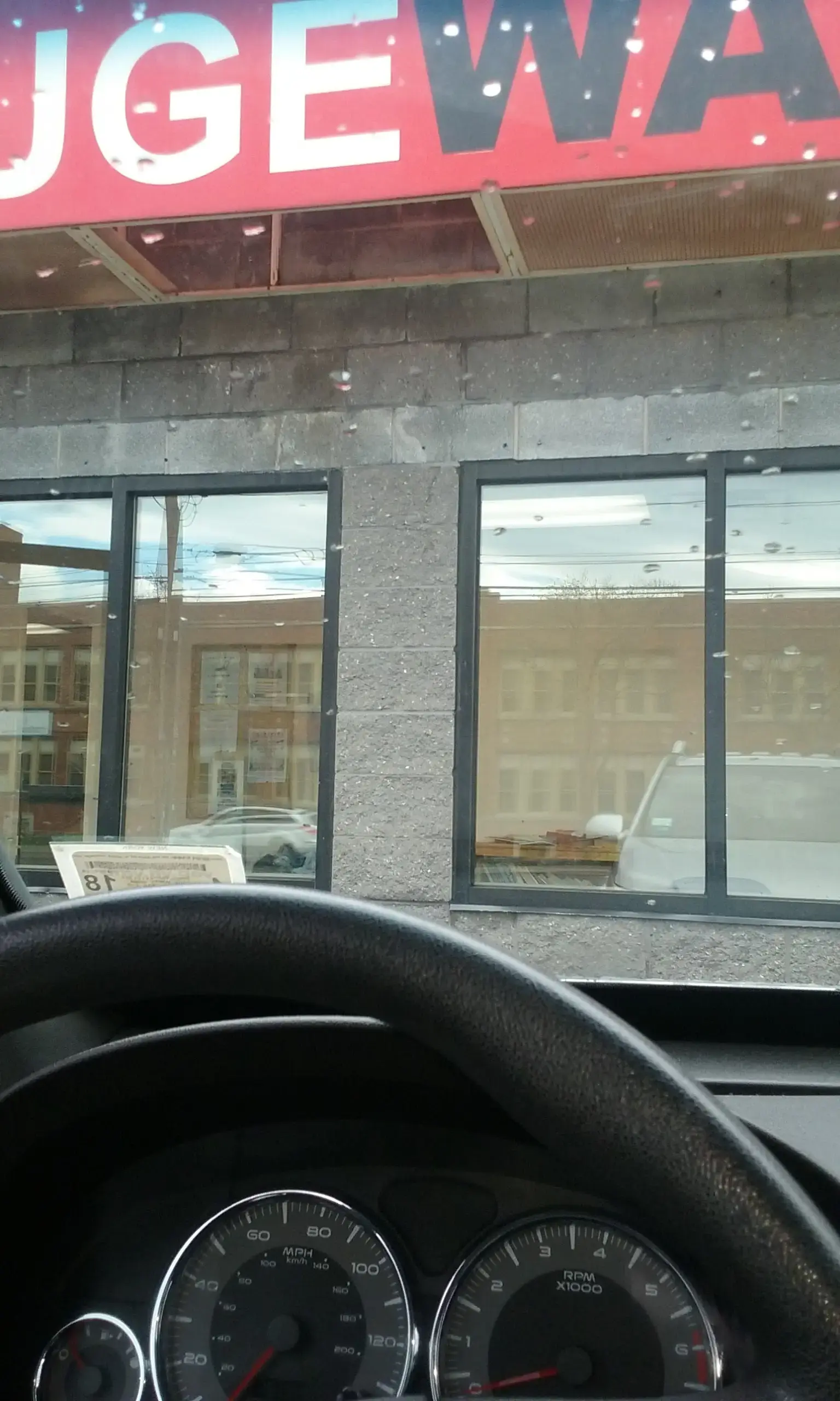 Colonial Laundromat - Image 5